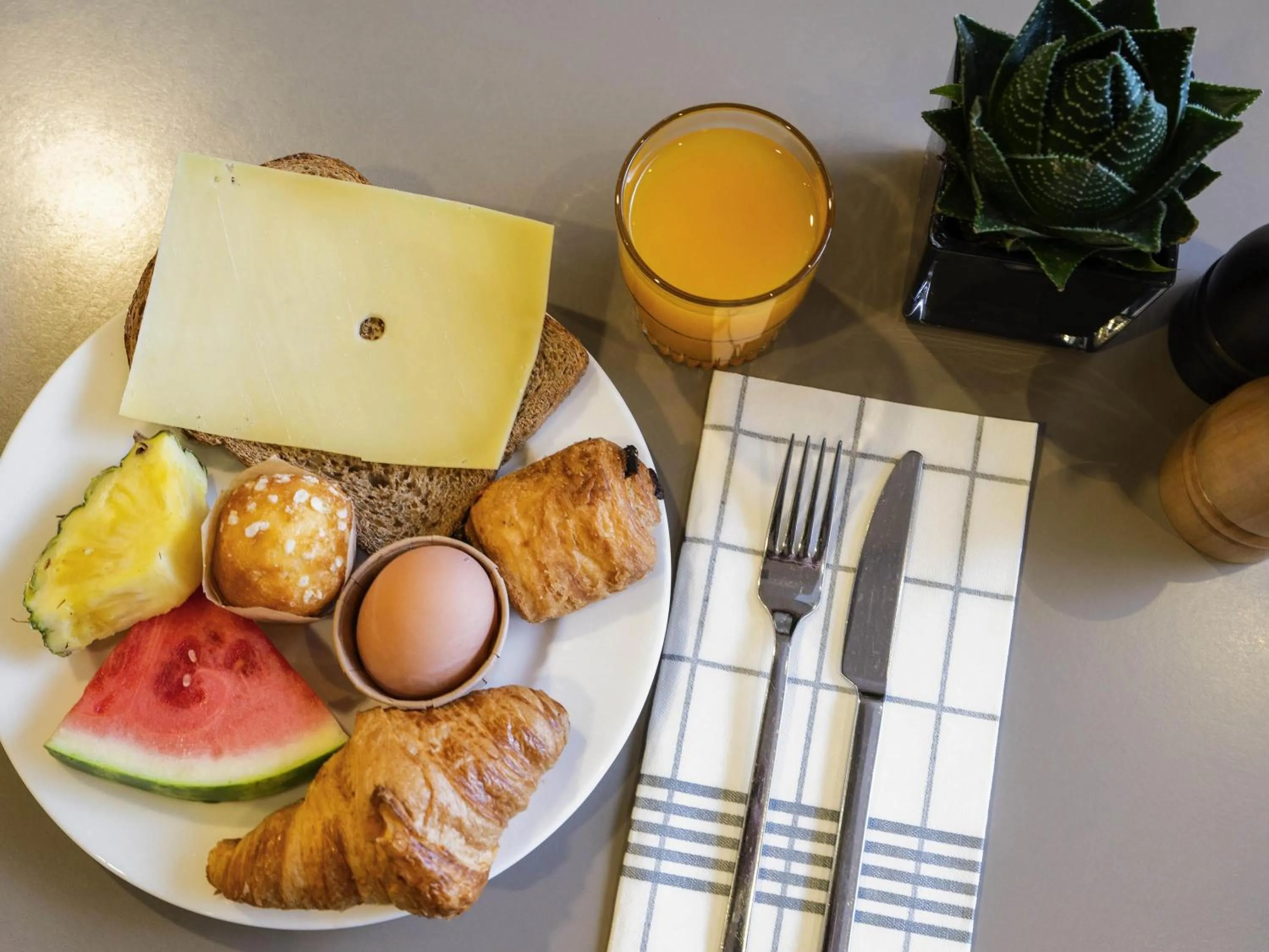 Breakfast in Novotel Amsterdam City