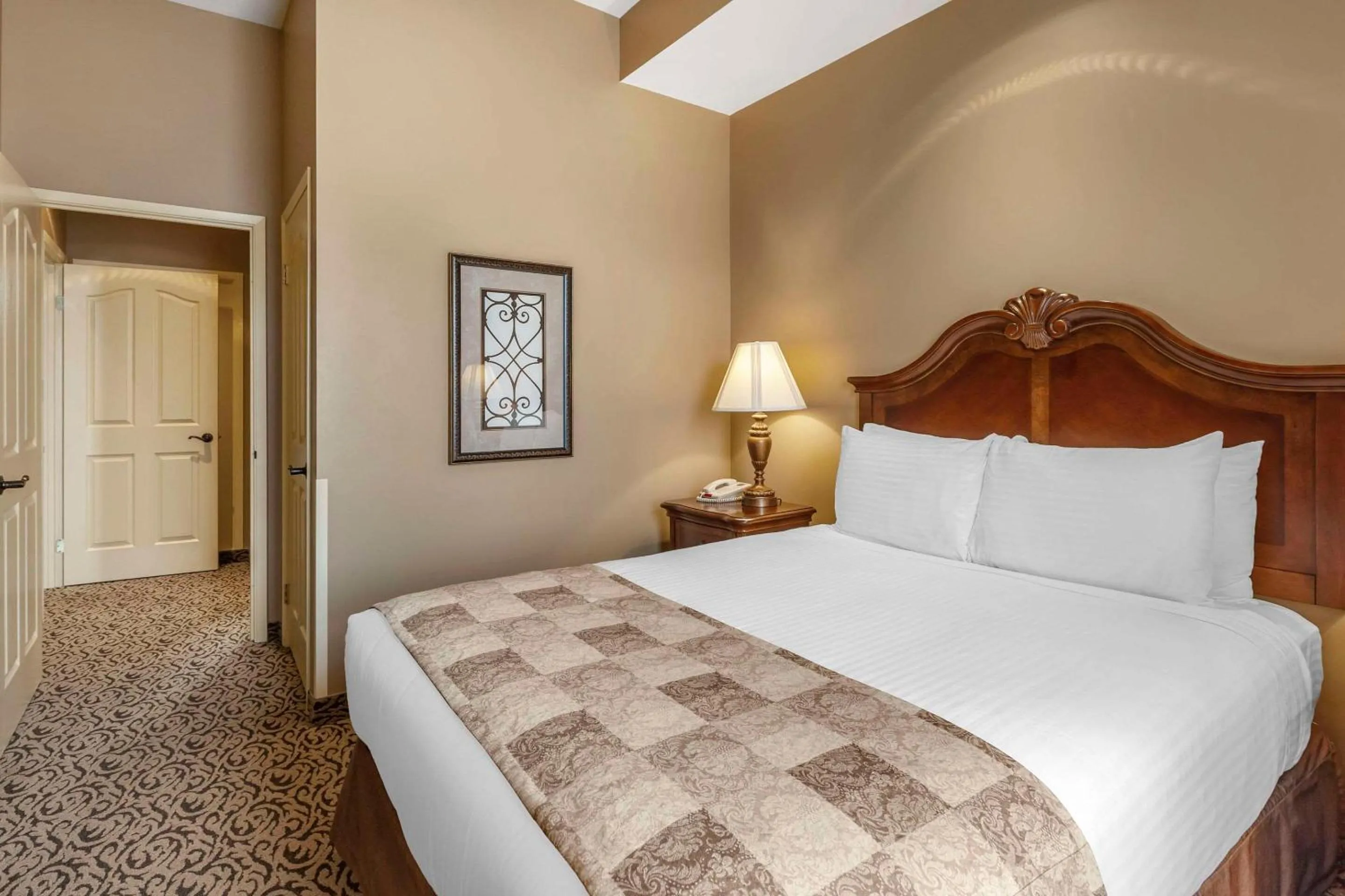 Bedroom, Bed in The Parlour Inn, an Ascend Collection Hotel