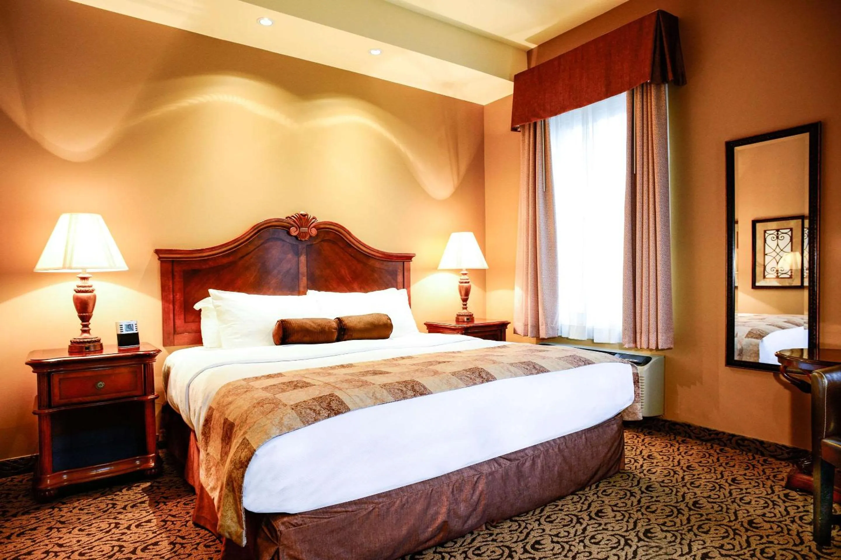 Photo of the whole room, Bed in The Parlour Inn, an Ascend Collection Hotel