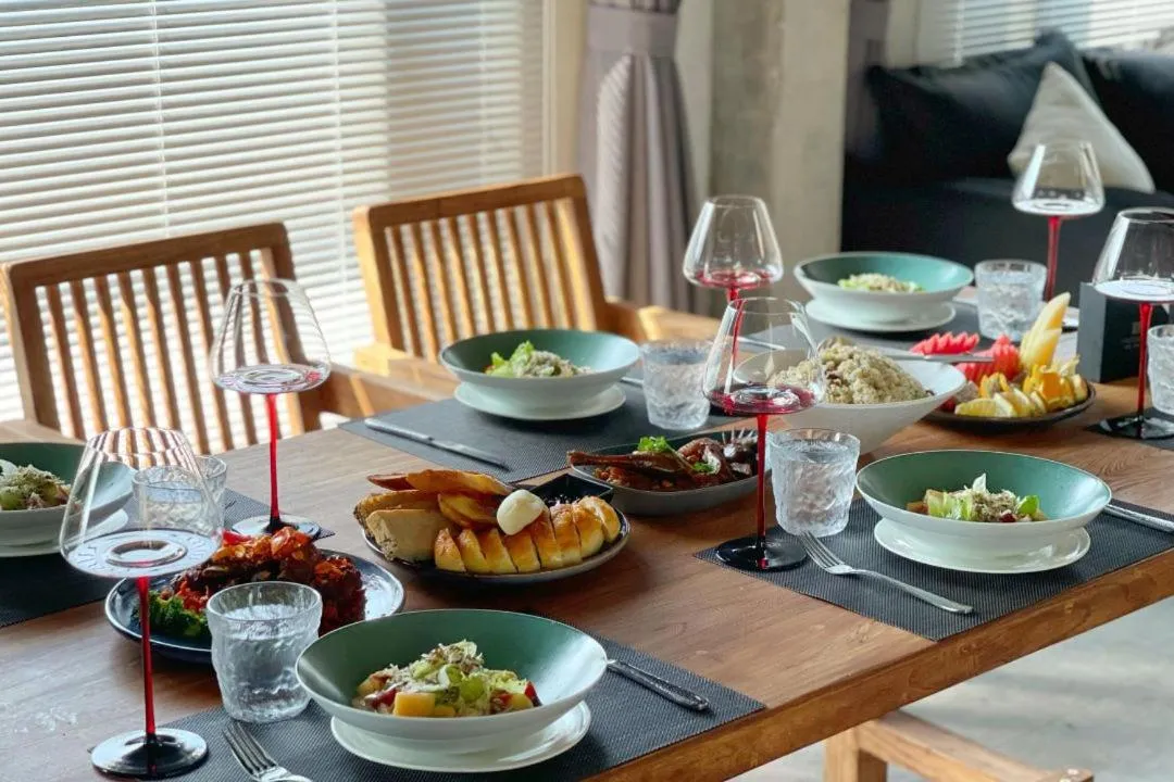 Food in Phoenix Hall House Hotel