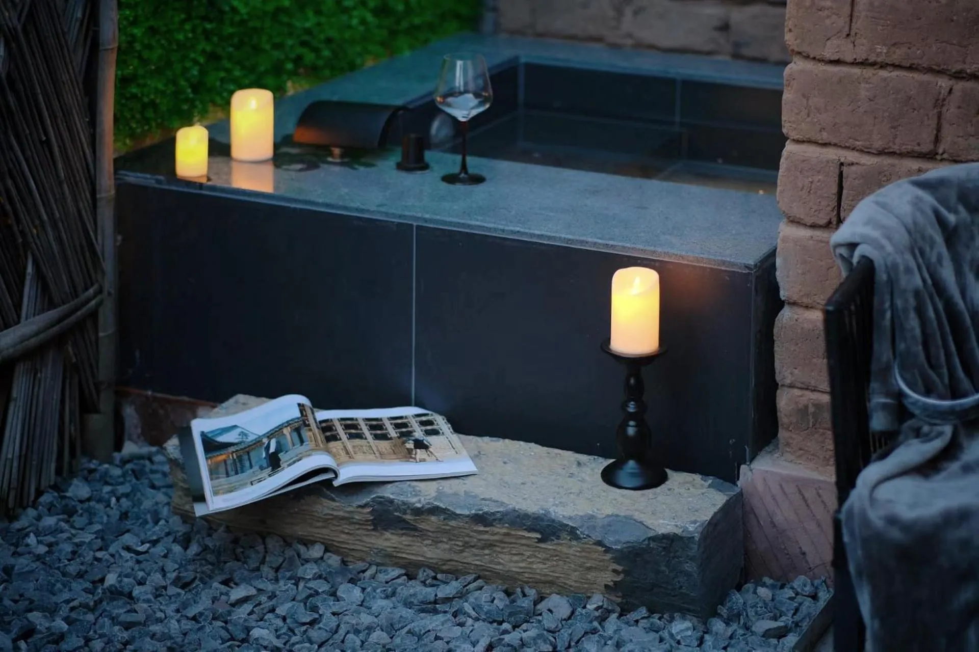 Open Air Bath in Phoenix Hall House Hotel