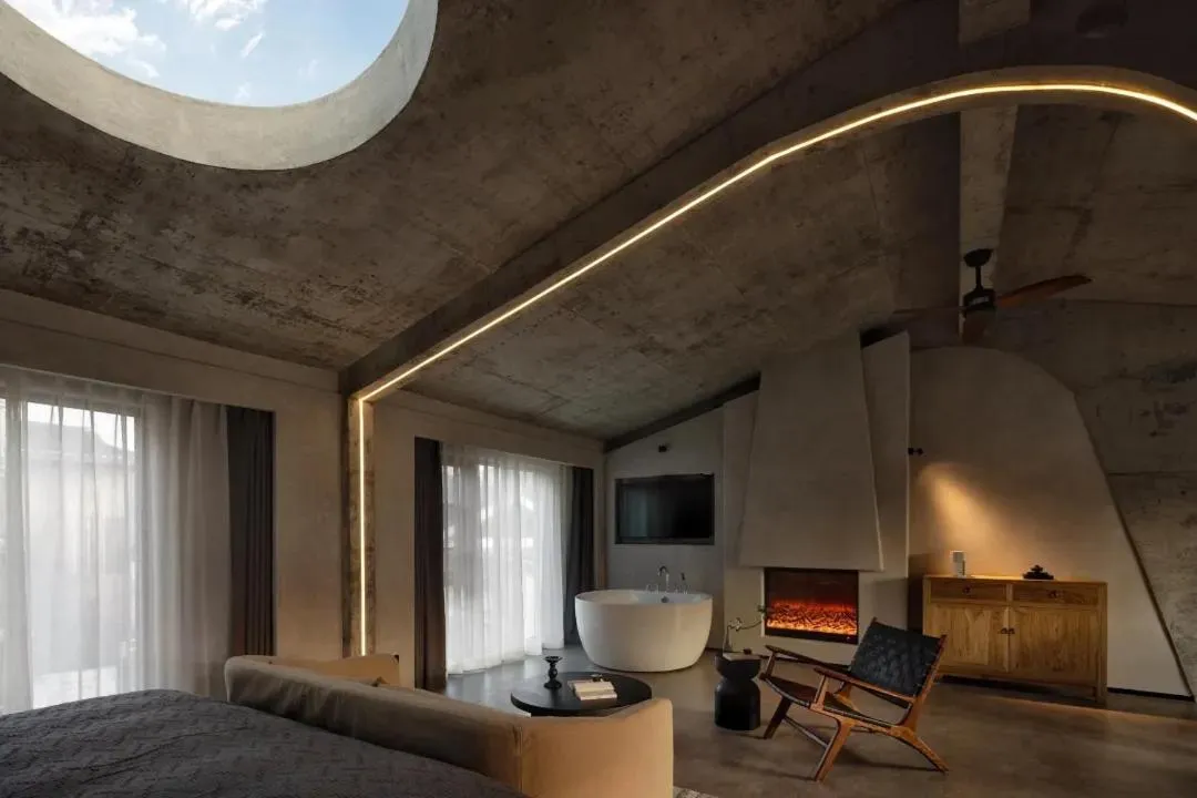 Bed in Phoenix Hall House Hotel