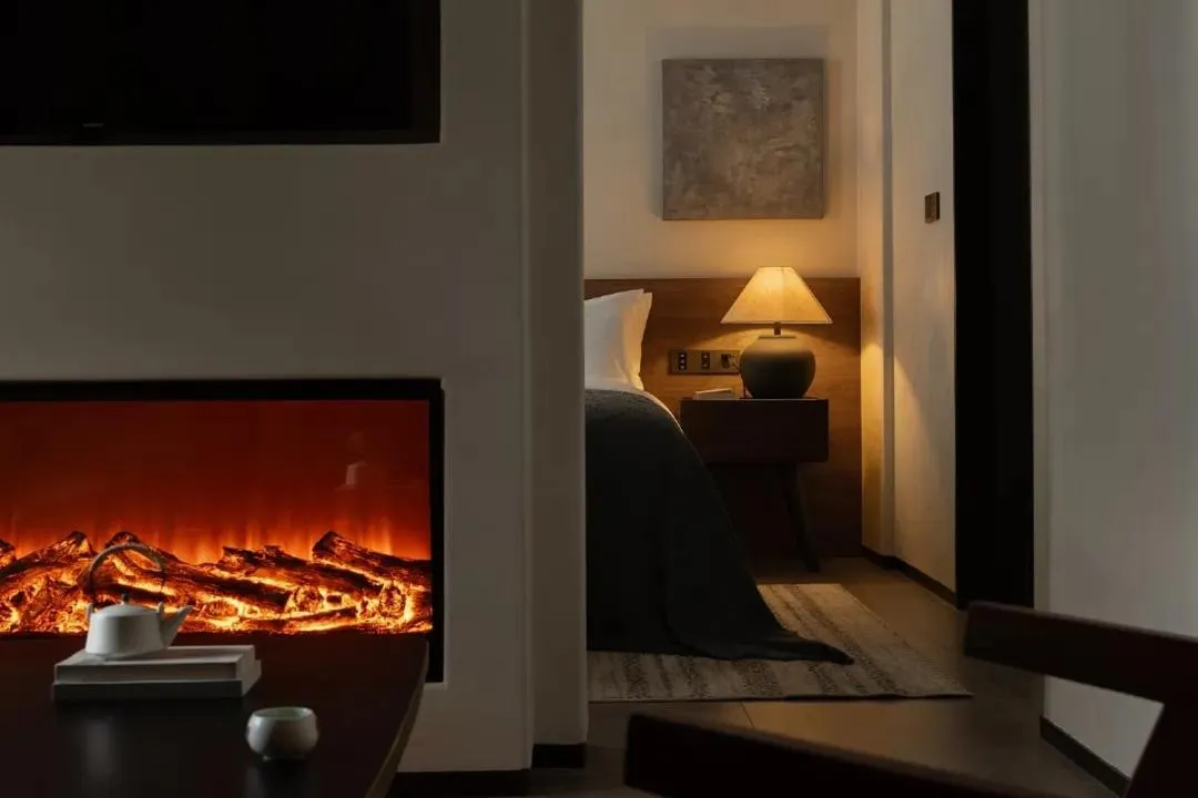 Bed in Phoenix Hall House Hotel