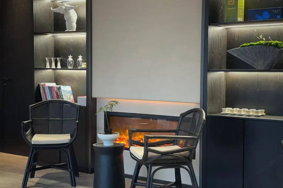 Seating area in Phoenix Hall House Hotel