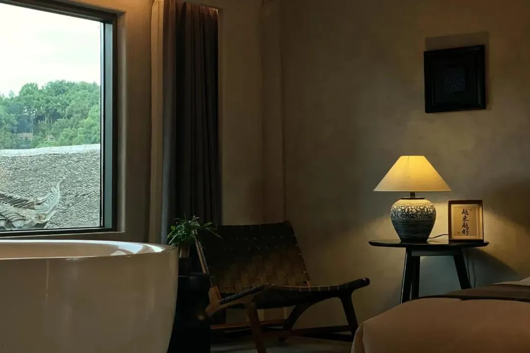 Seating area in Phoenix Hall House Hotel