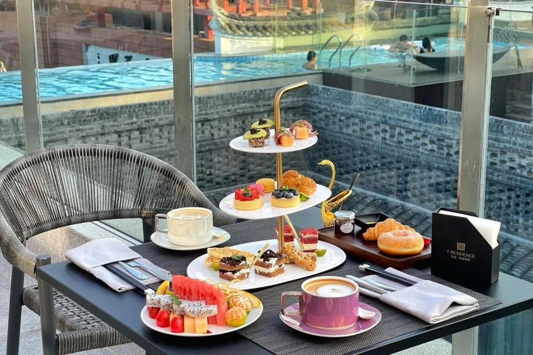 Food and drinks in Phoenix Hall House Hotel