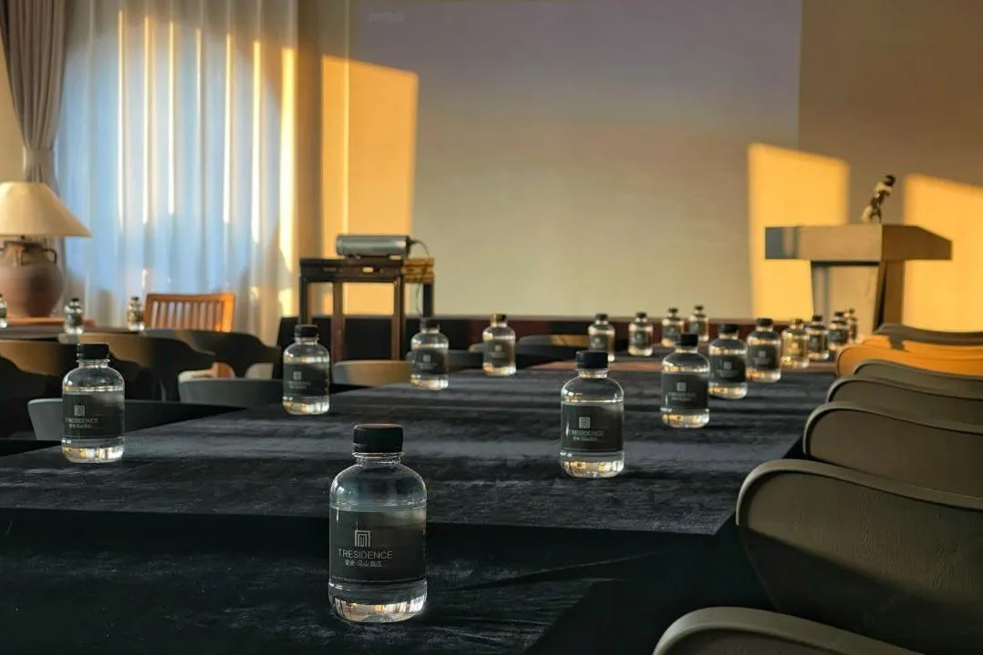 Meeting/conference room in Phoenix Hall House Hotel
