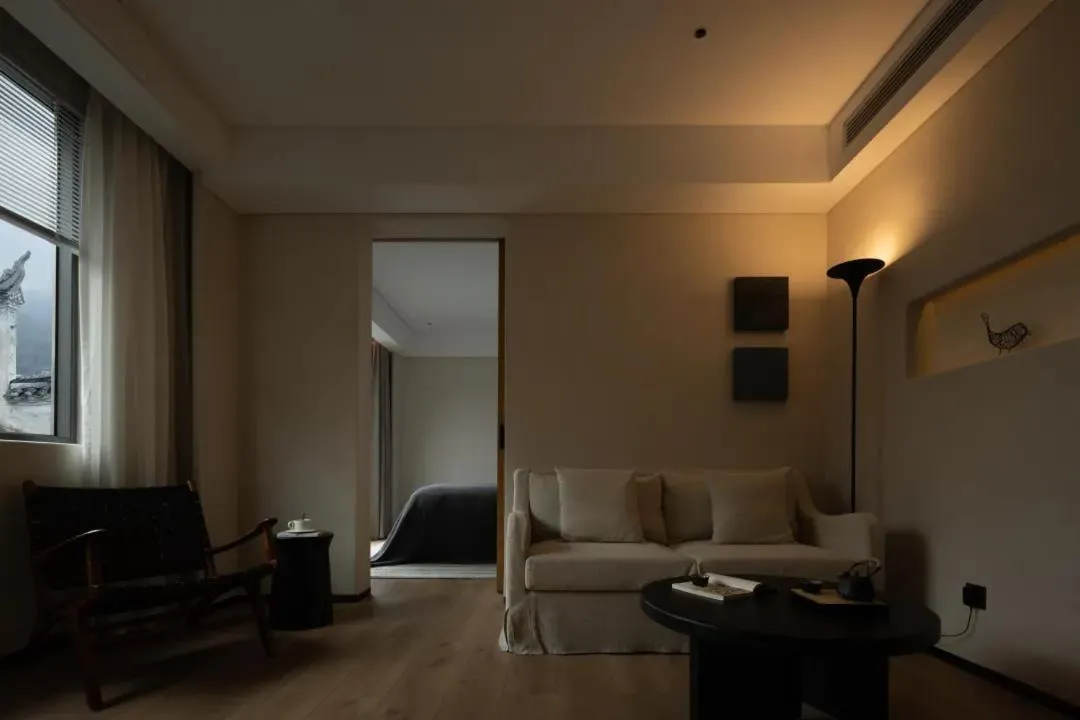 Seating area in Phoenix Hall House Hotel