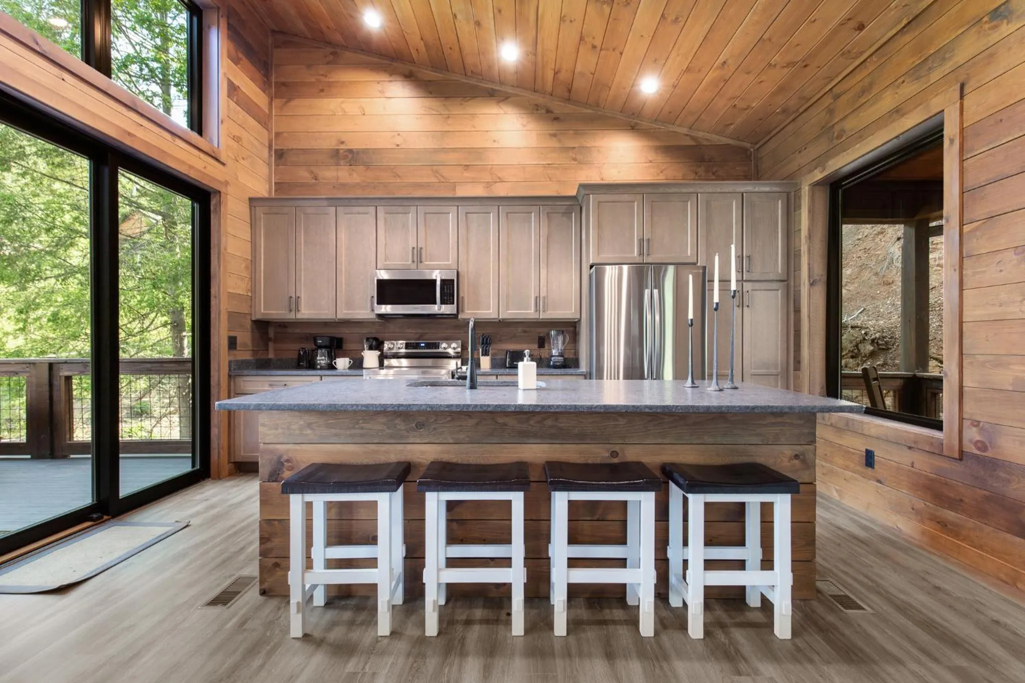 Property building in Hillside Retreat