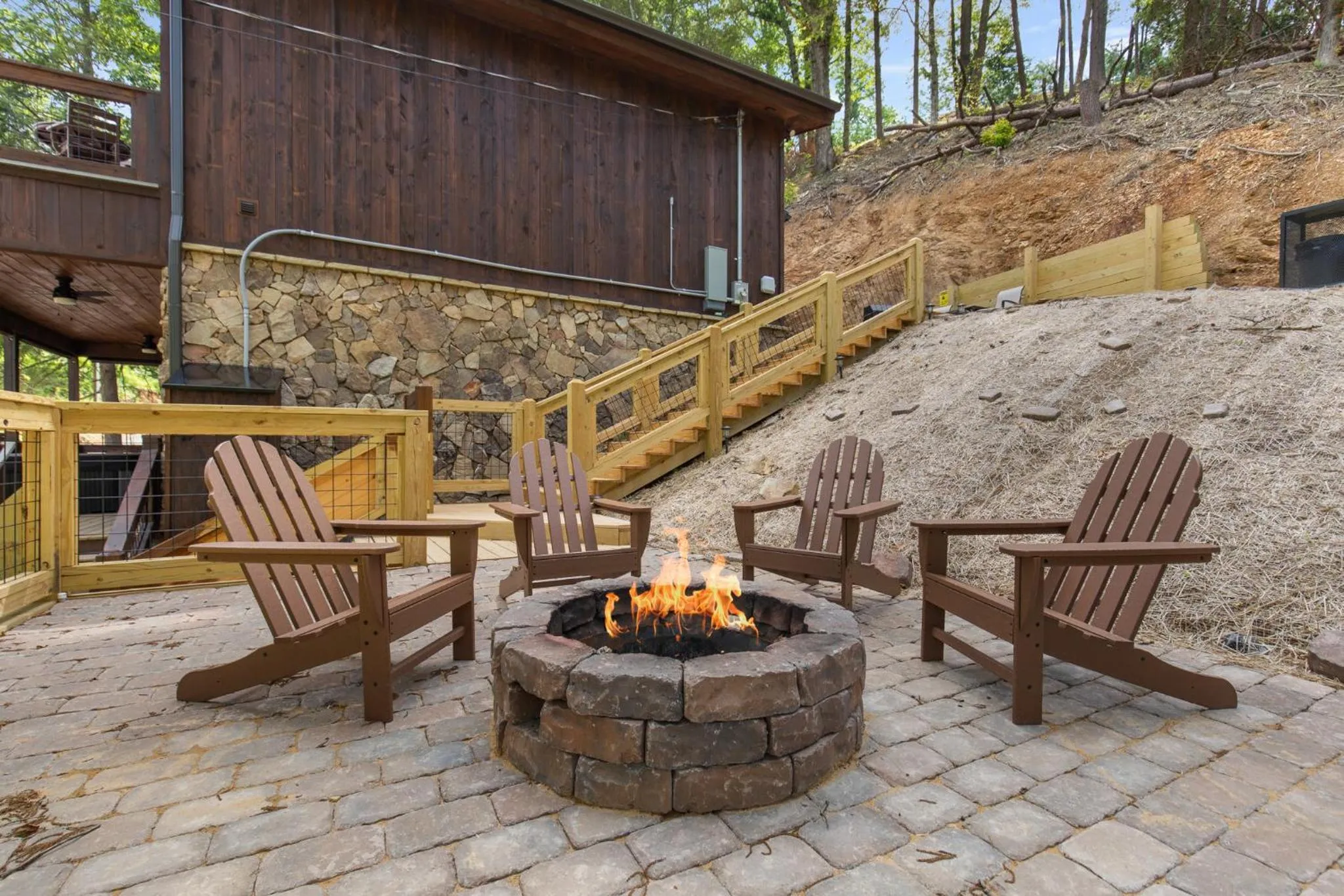 Property building in Hillside Retreat