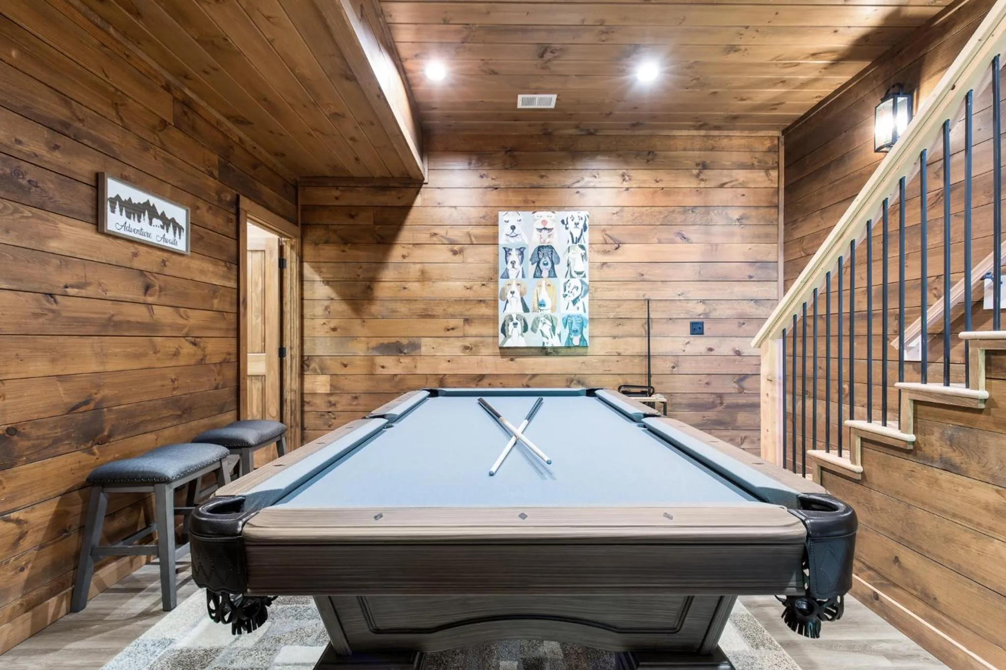 Property building in Hillside Retreat