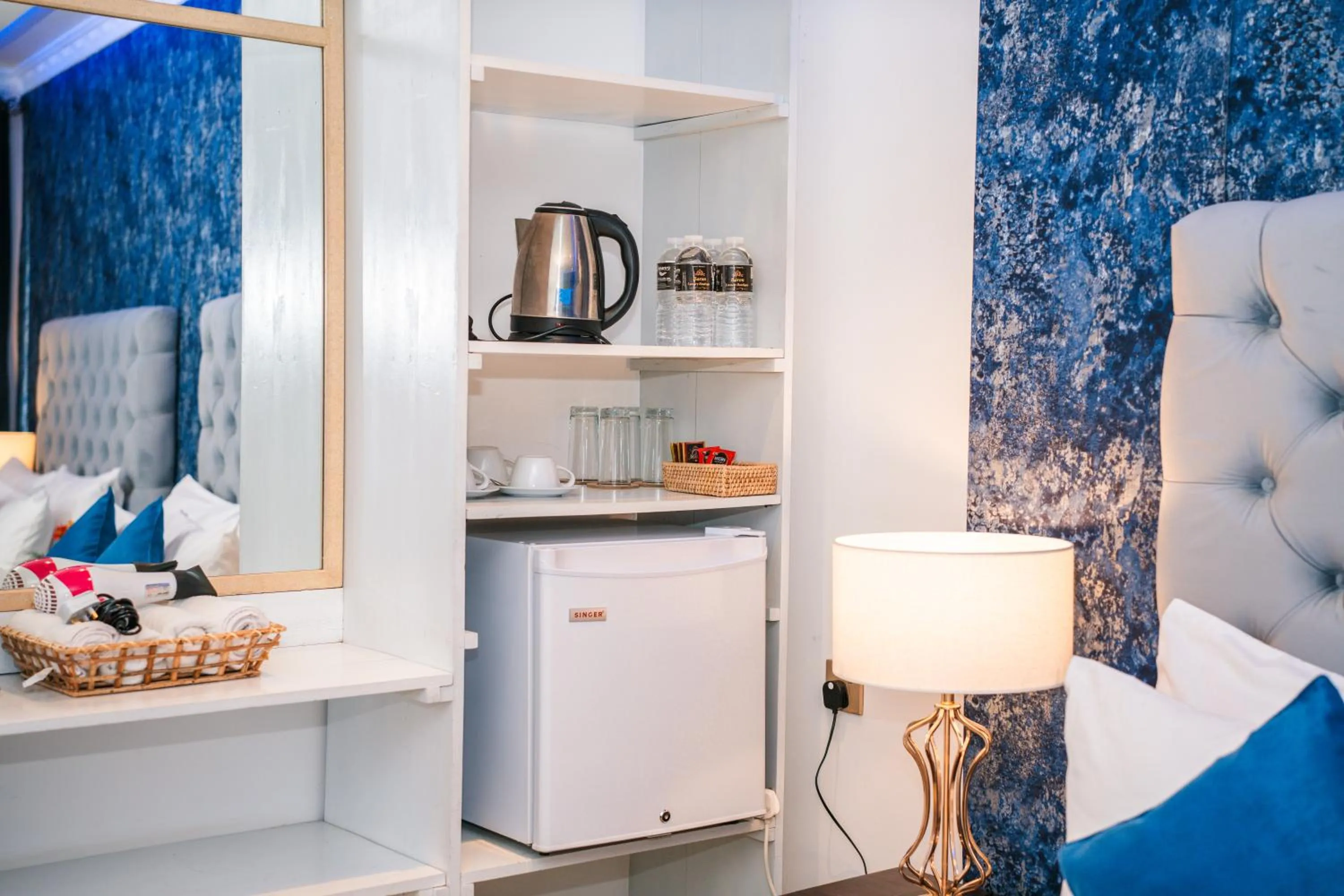 Coffee/tea facilities in Baron Luxury Boutique