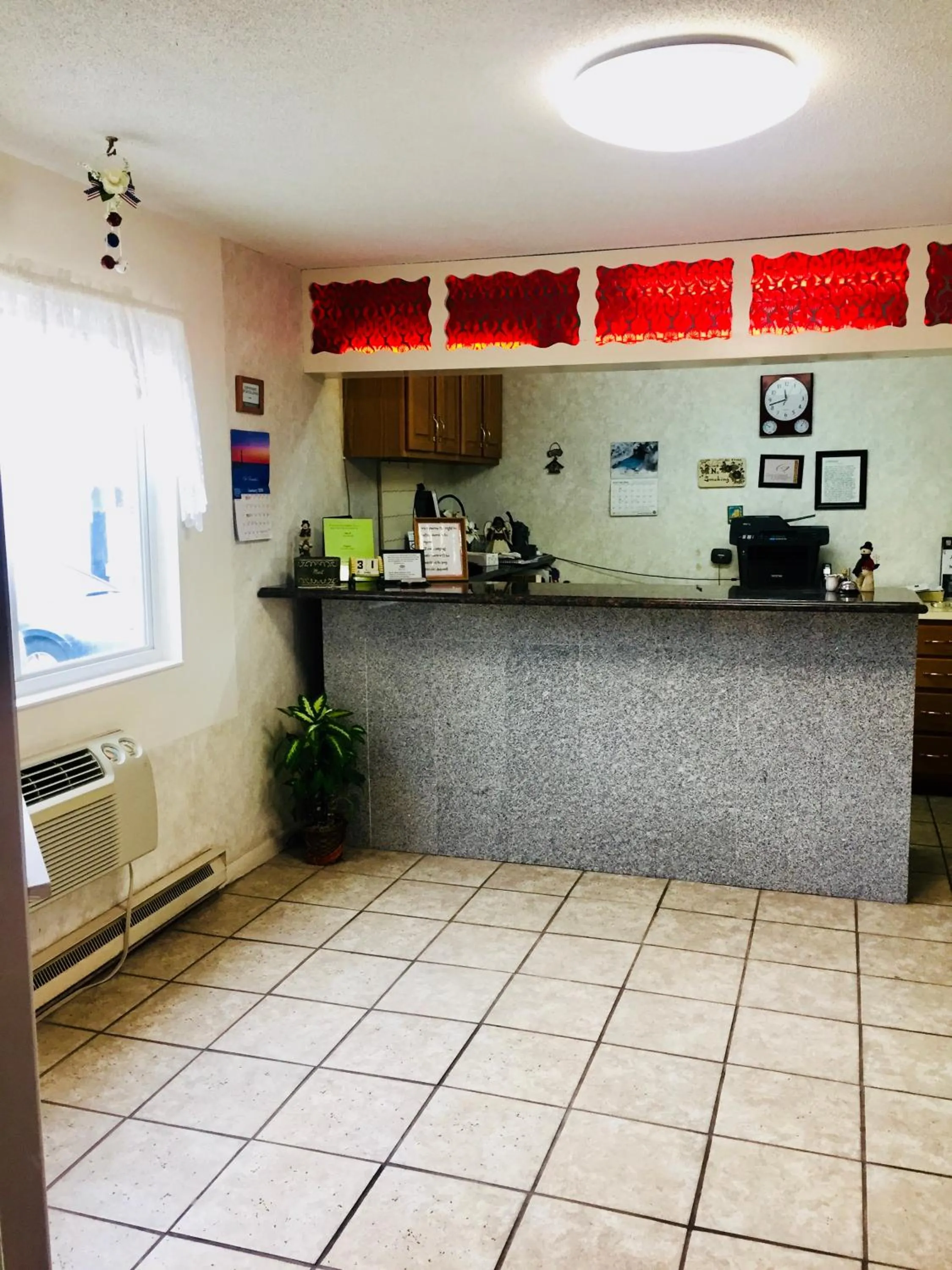 Property building in Island Inn