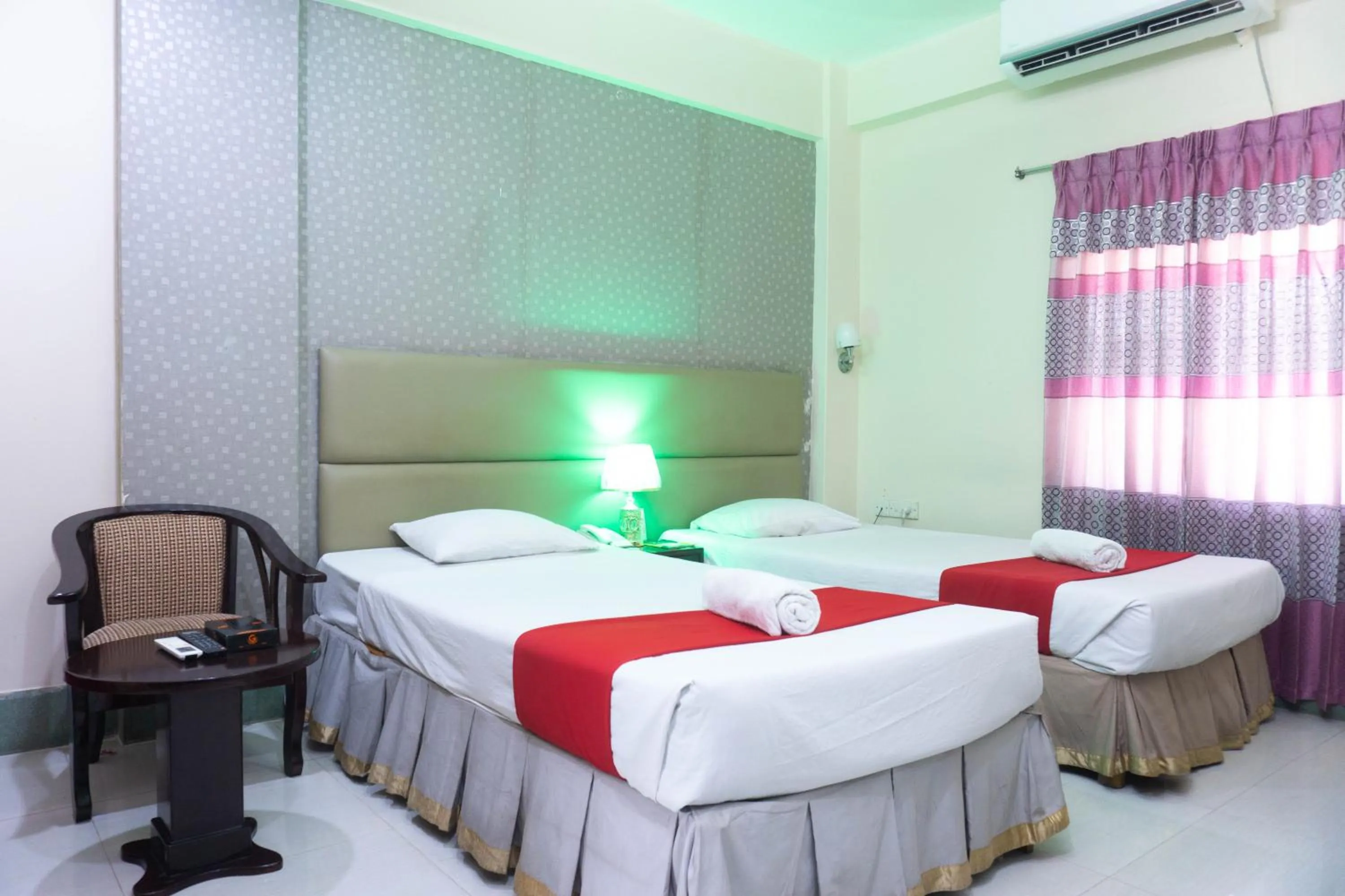Bed in Hotel Golden Inn Chattagram Ltd