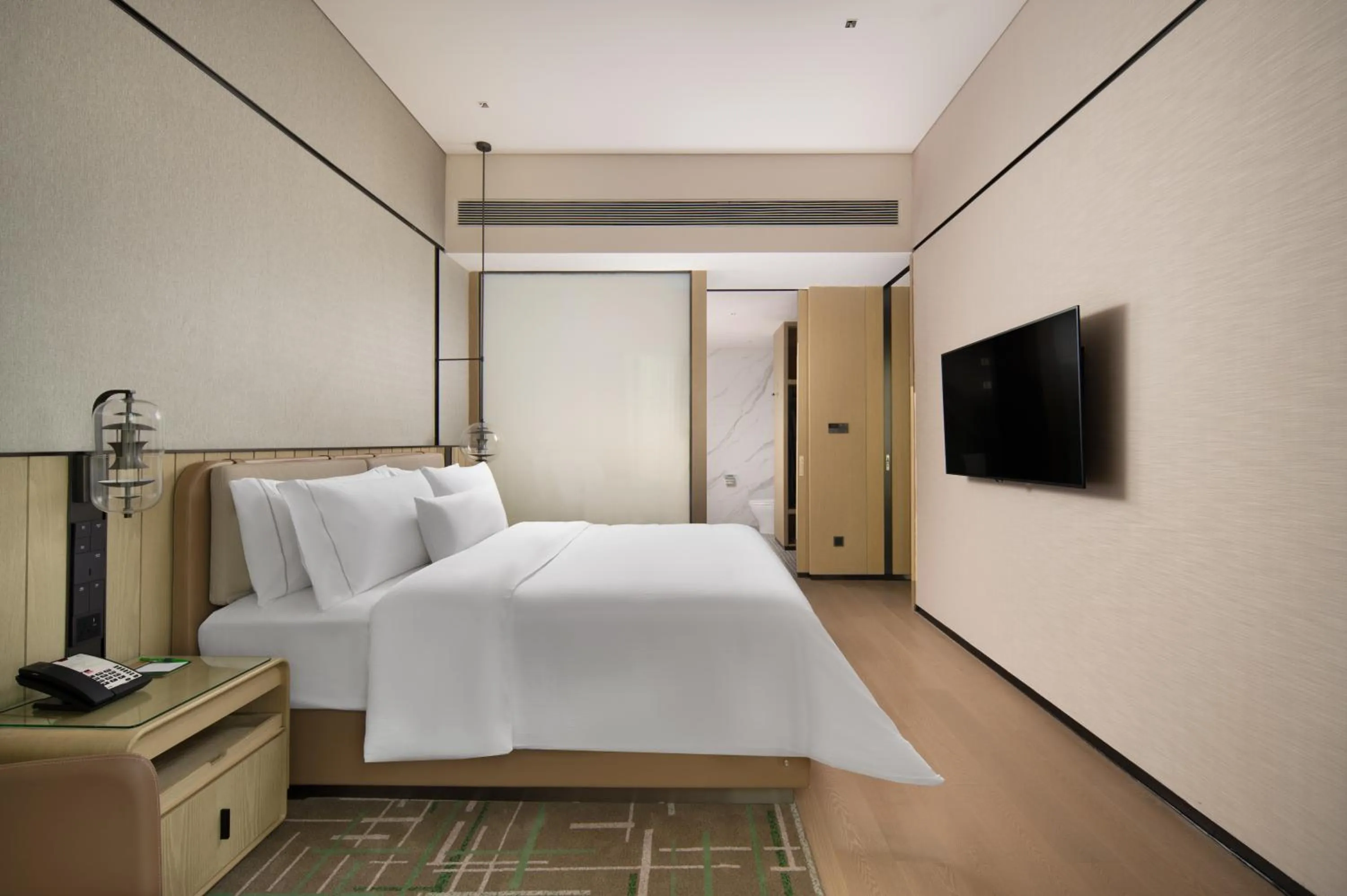 Photo of the whole room, Bed in Element Guangzhou Baiyun