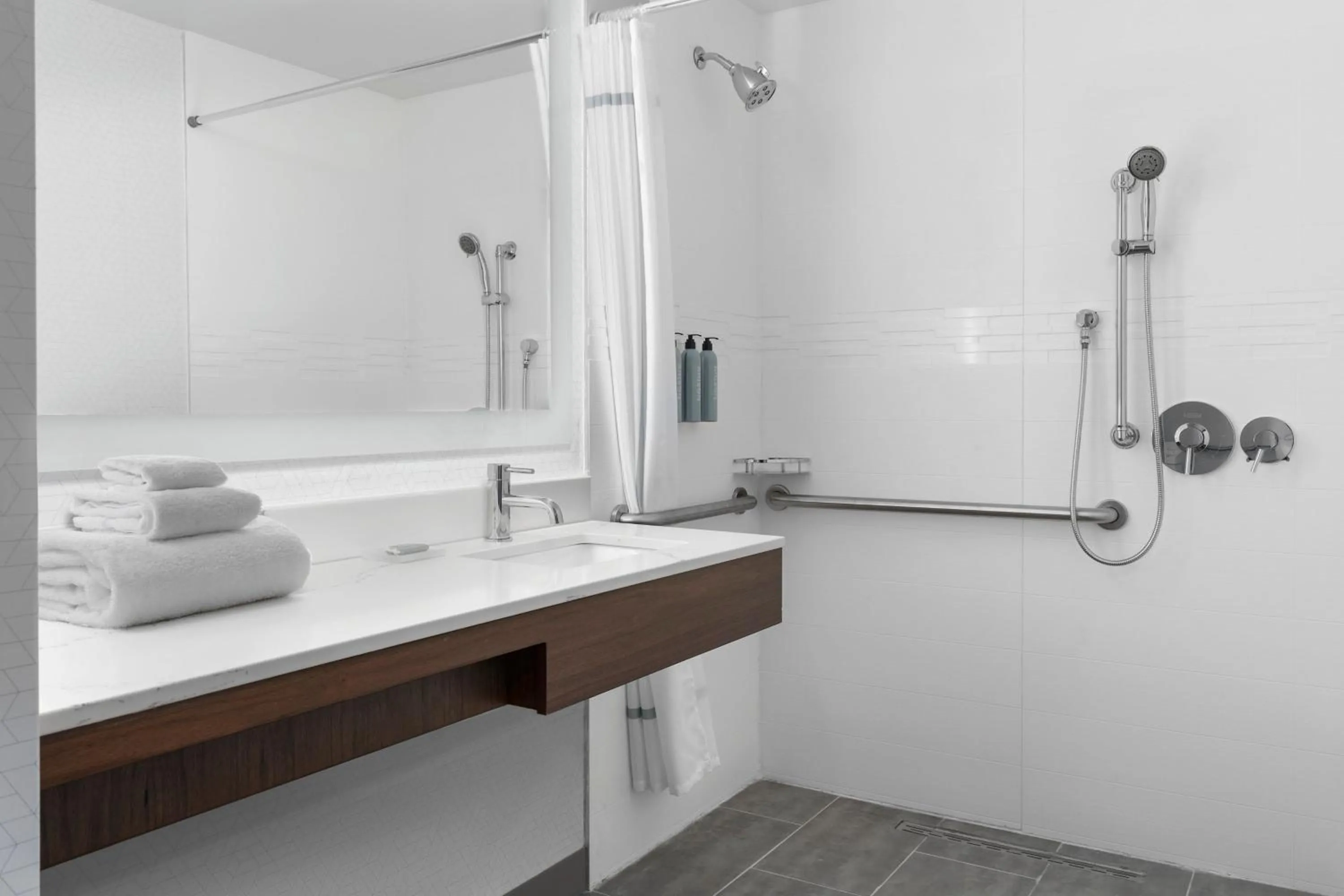 Bathroom in Residence Inn by Marriott New York Queens