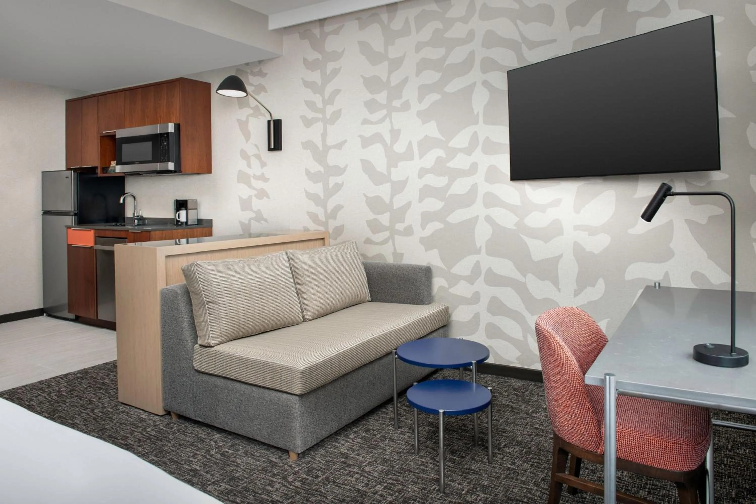 Living room in Residence Inn by Marriott New York Queens