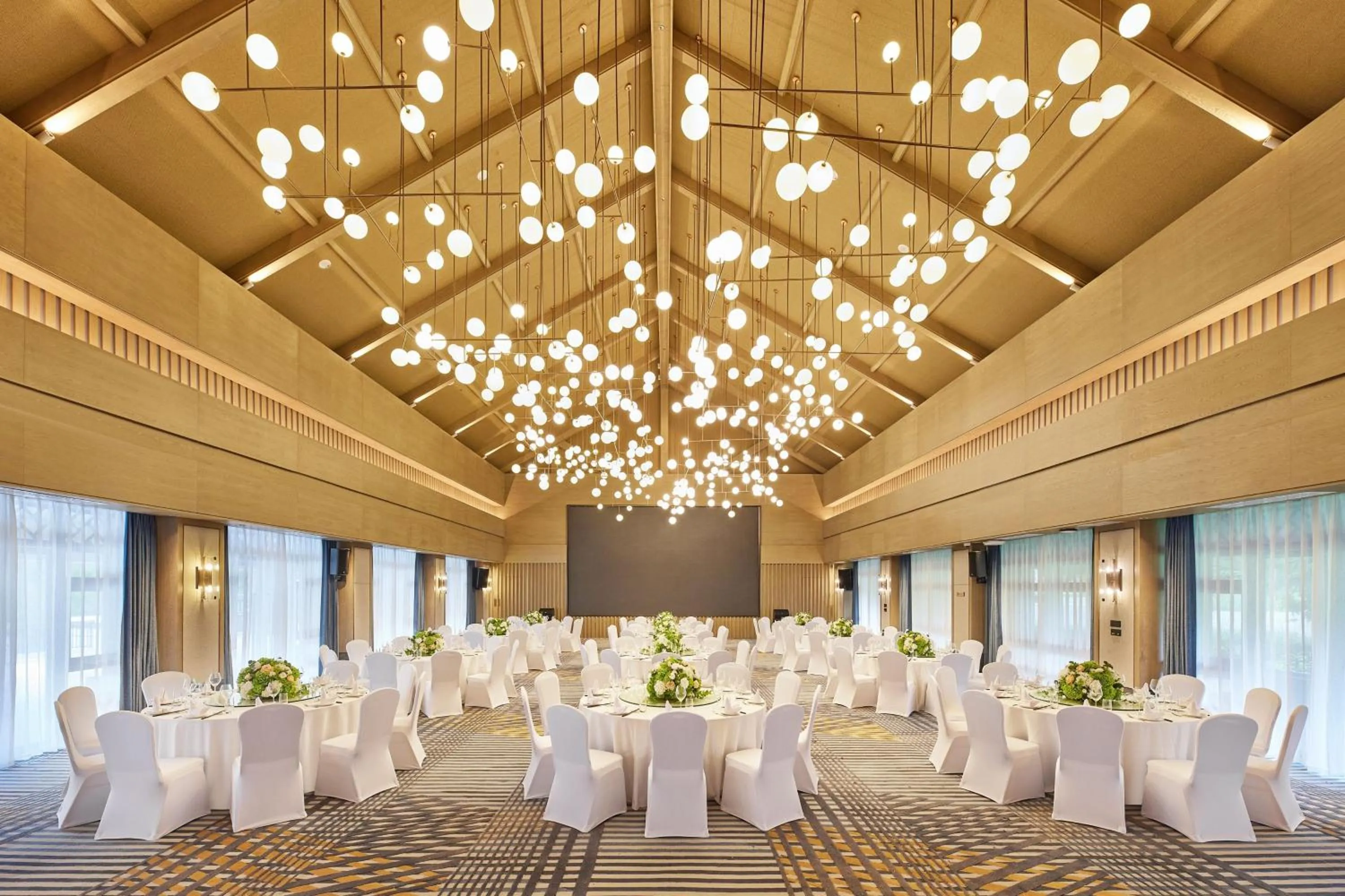 Meeting/conference room in Four Points by Sheraton Hainan, Qiongzhong