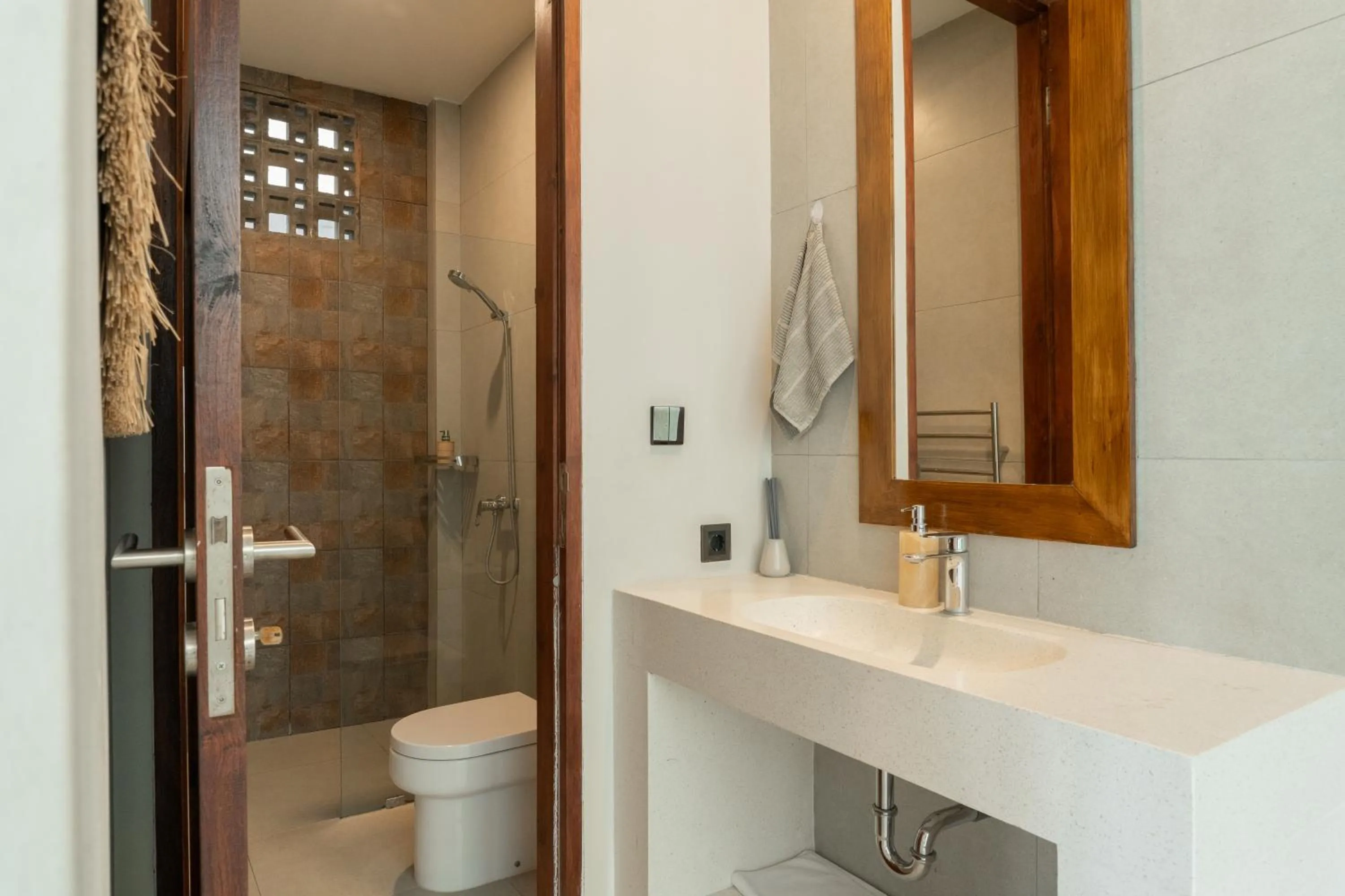 Shower in KAMMARA VILLA - Bali Invest Club