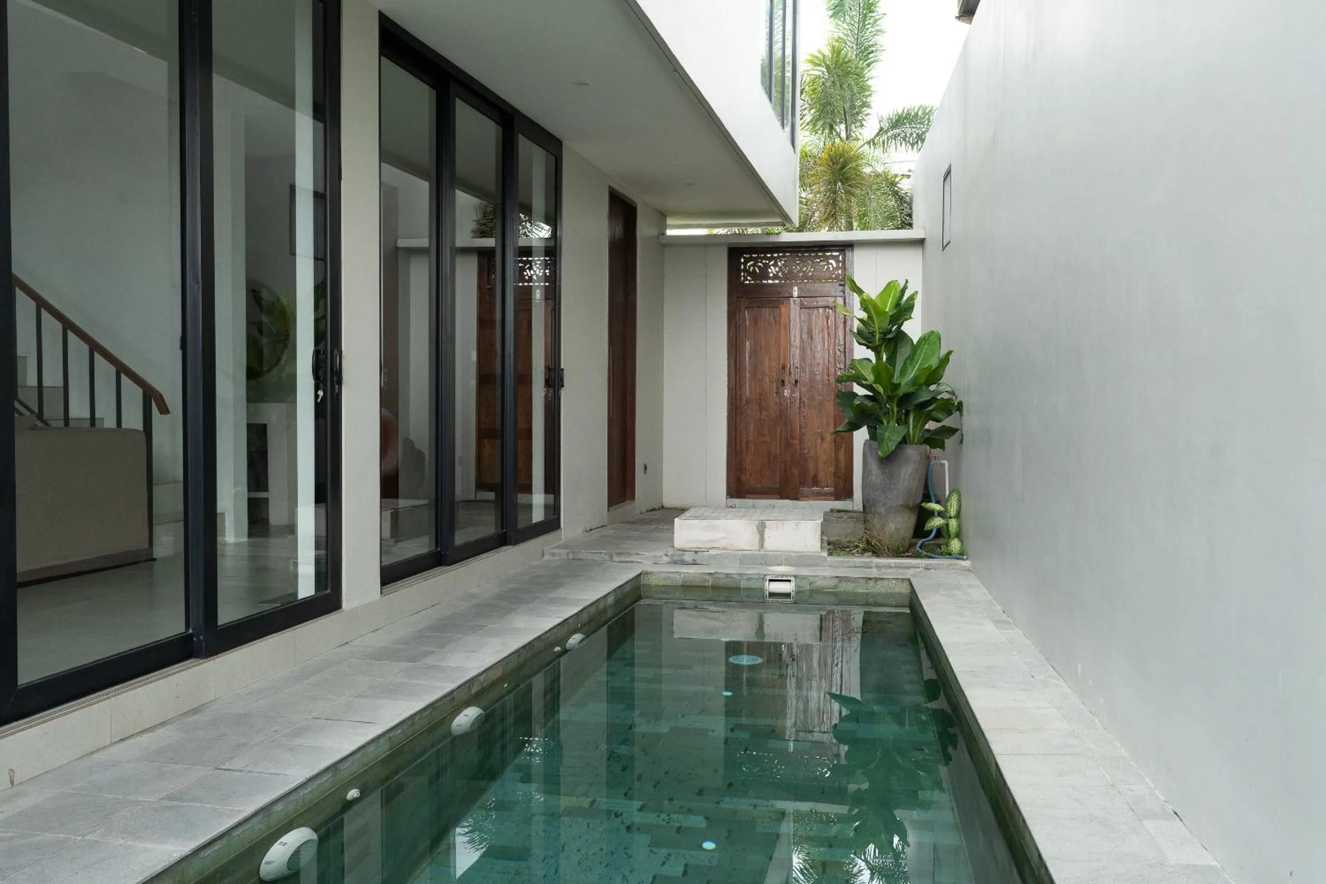 Swimming pool in KAMMARA VILLA - Bali Invest Club