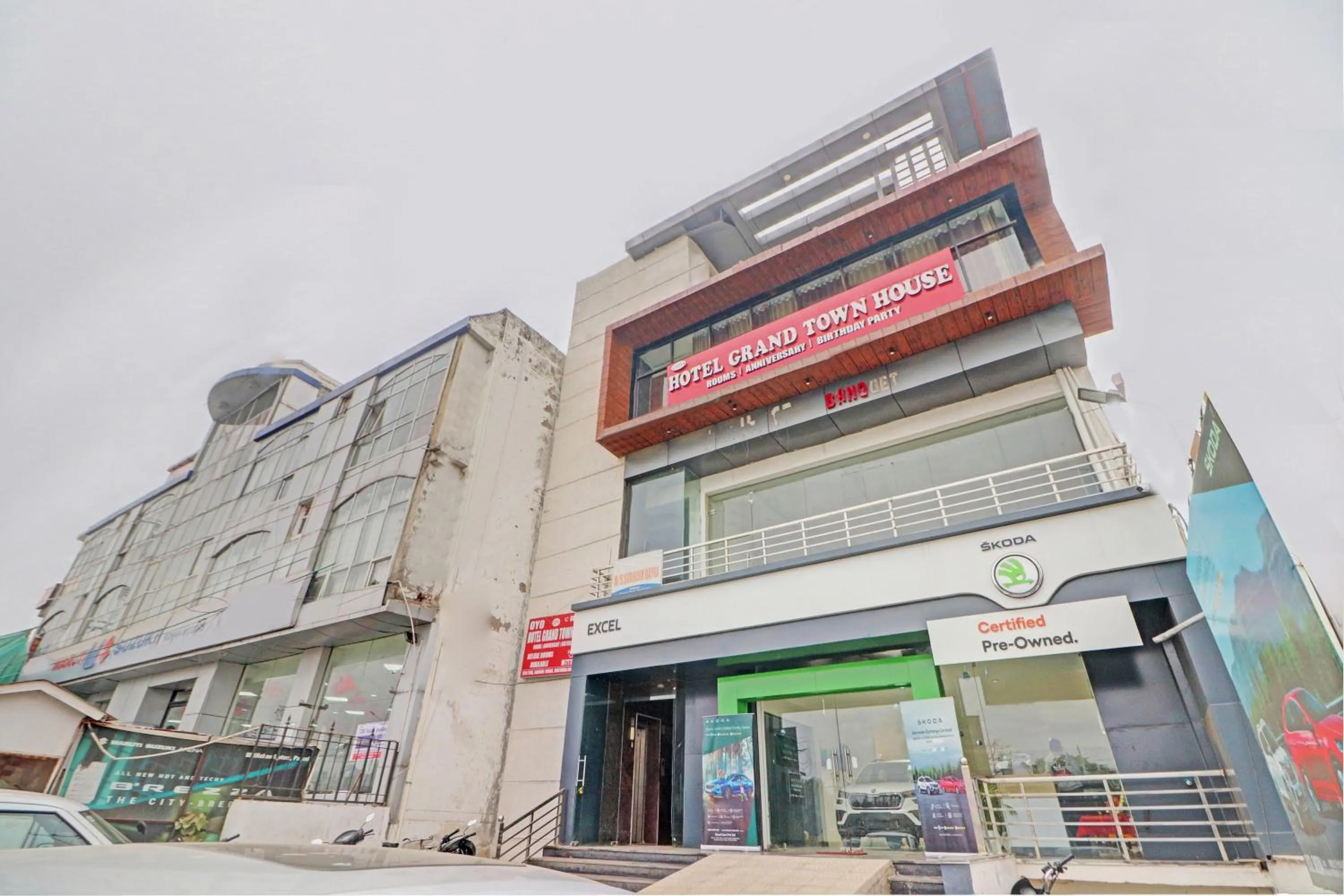 Facade/entrance in Grand Townhouse