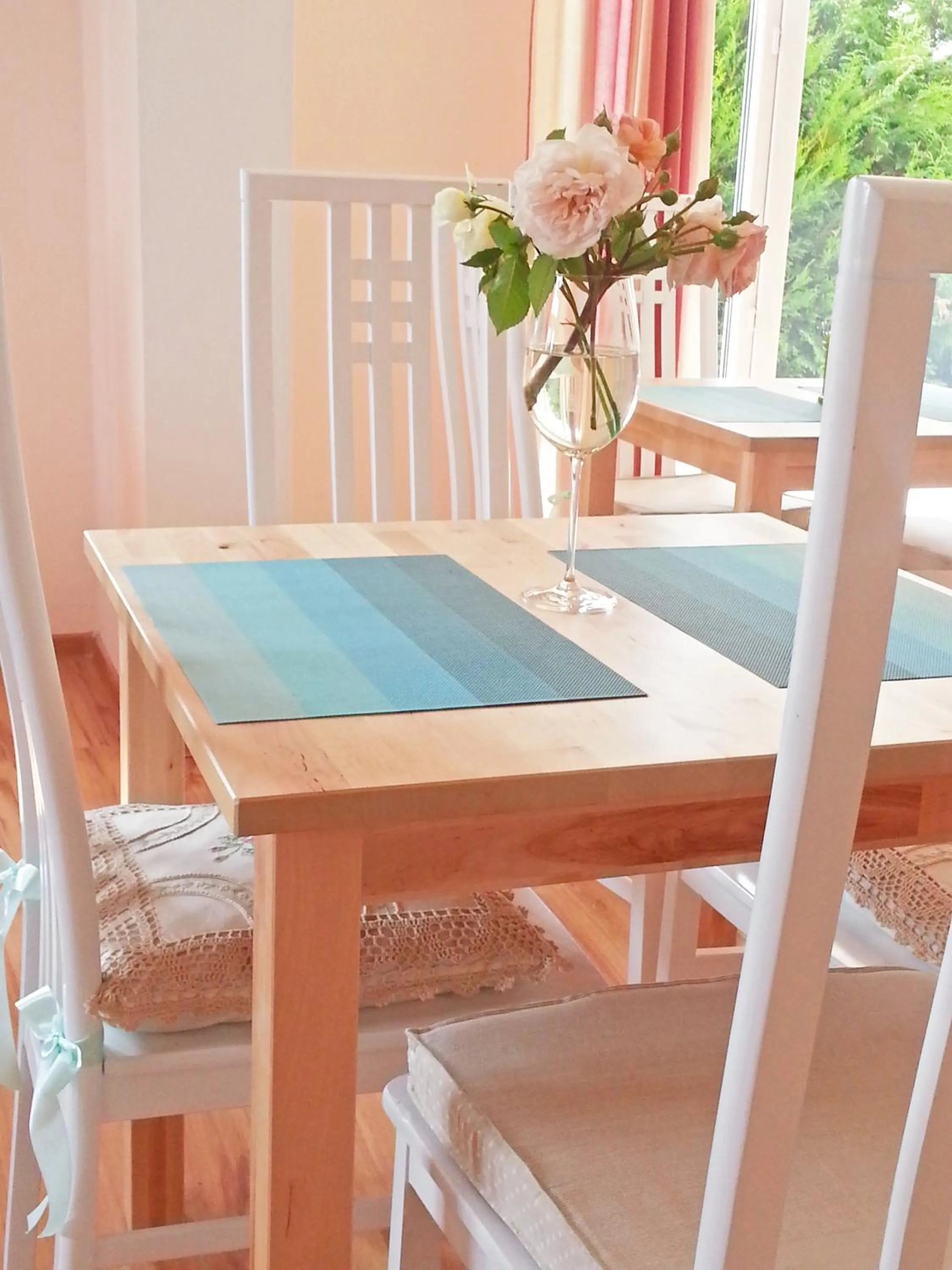 Food and drinks in Mari Vera