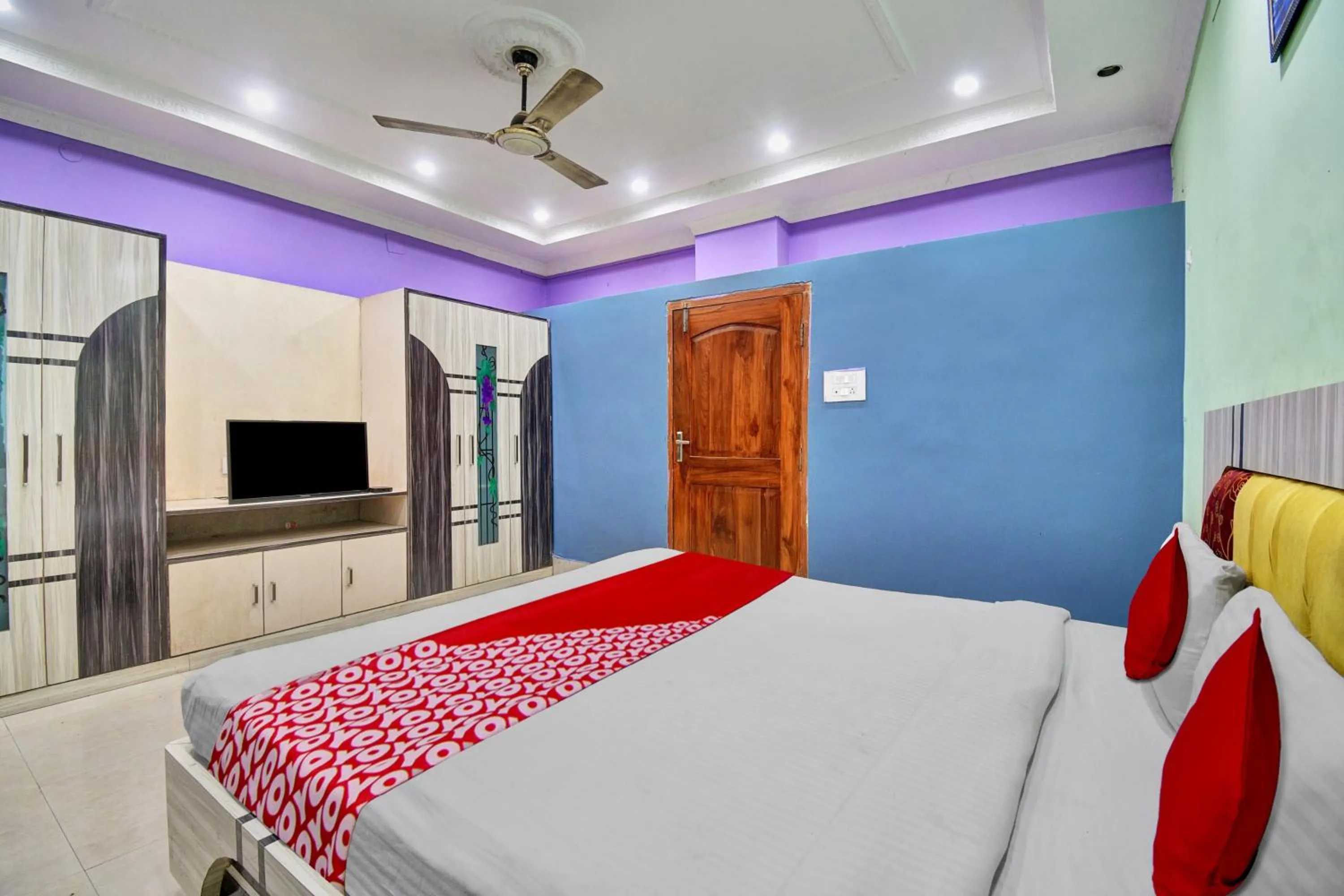 Bedroom in Hotel O Hi Days Inn