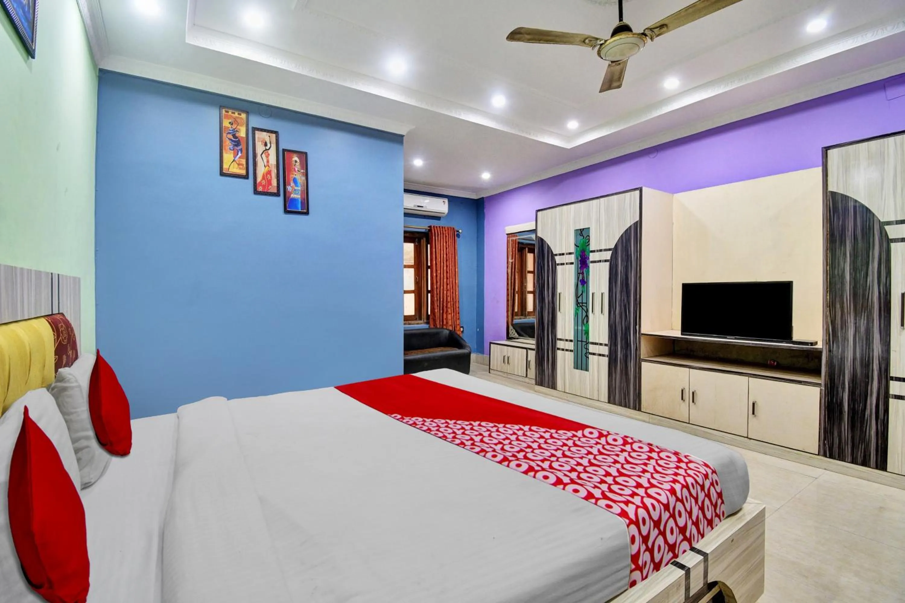 Bedroom in Hotel O Hi Days Inn