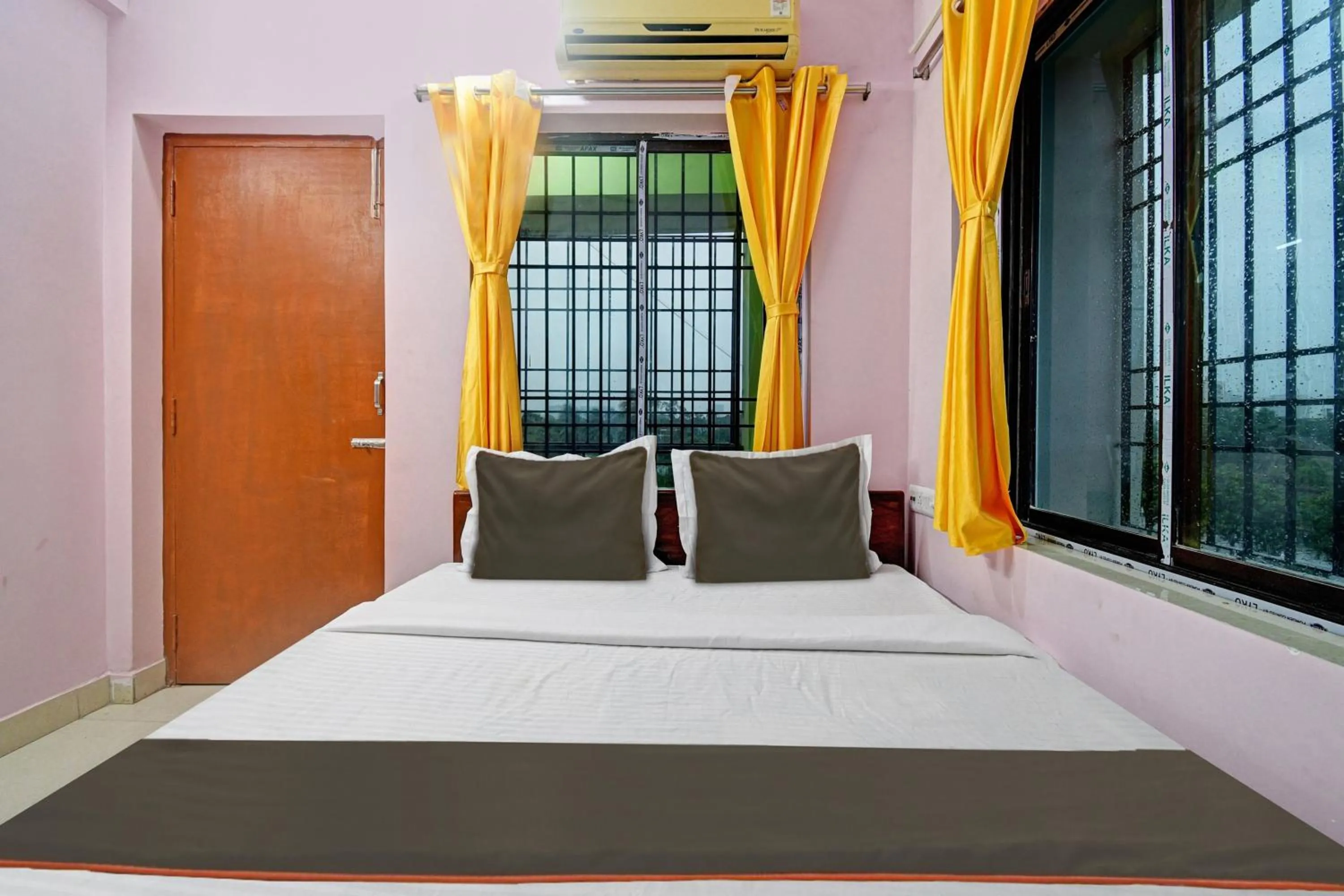 Bedroom, Bed in Hotel O Crystal Palace Tata Medical Centre