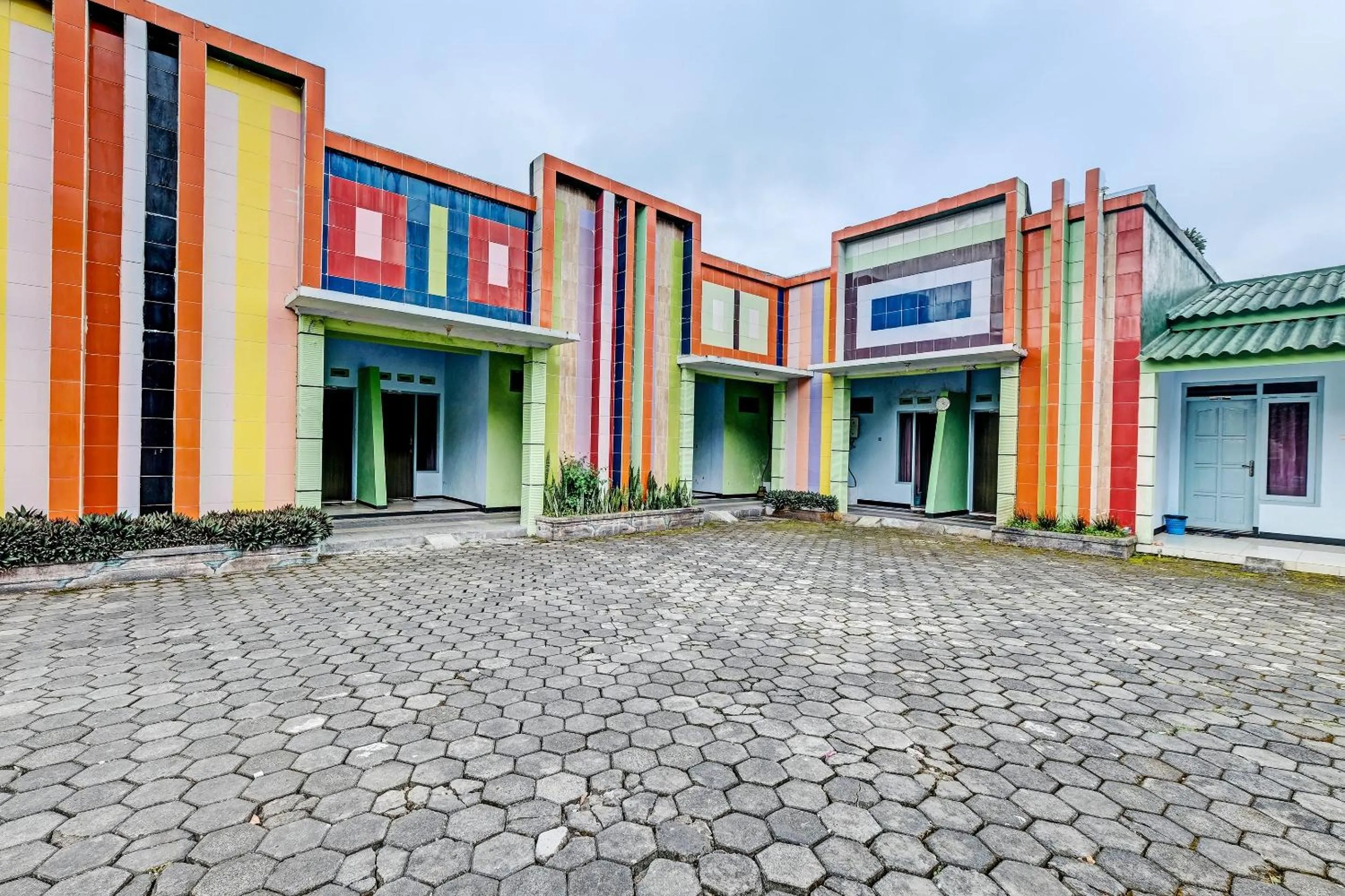 Facade/entrance in OYO 92605 Hotel Las Vegas