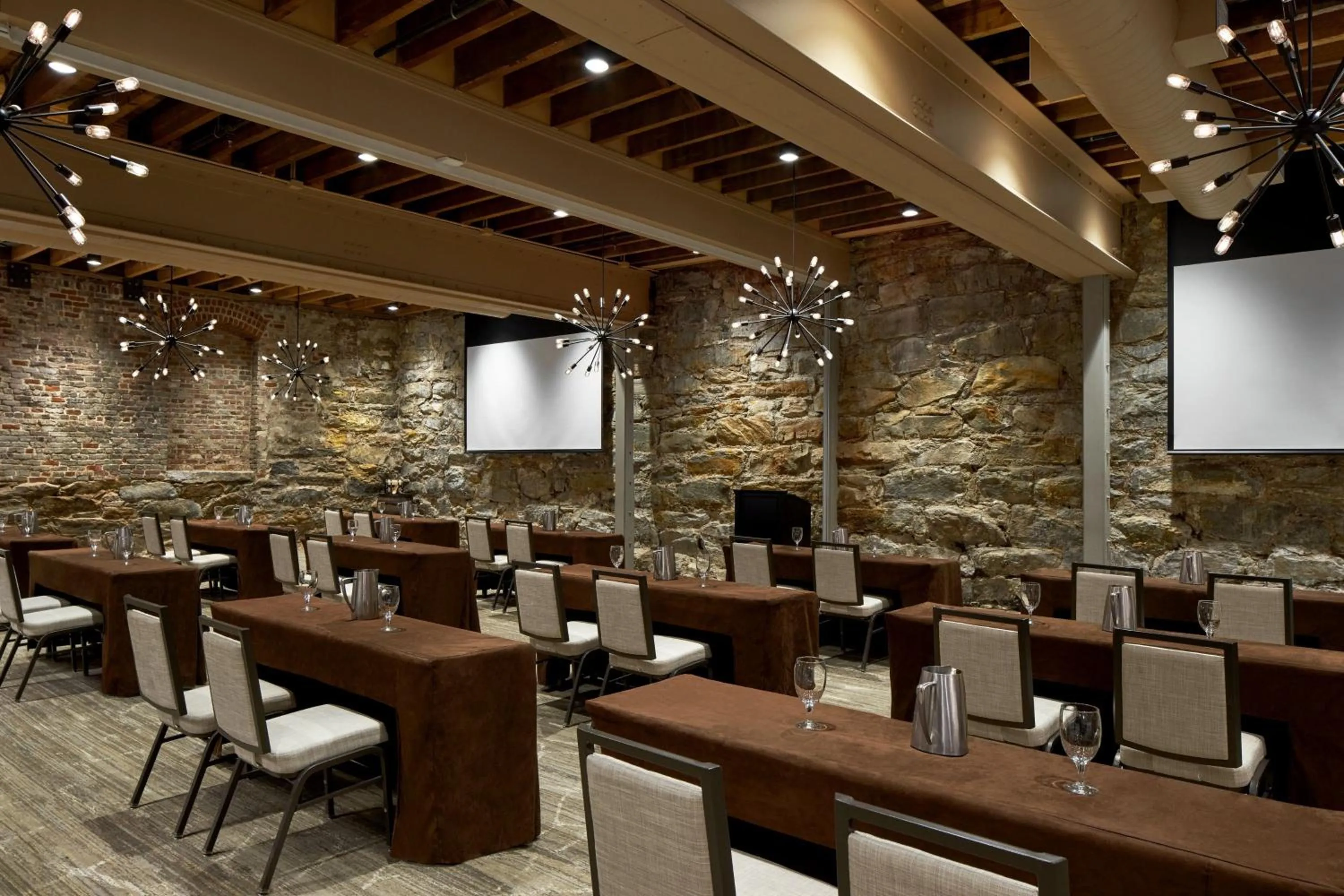 Meeting/conference room in Craddock Terry Hotel, Lynchburg, a Tribute Portfolio Hotel