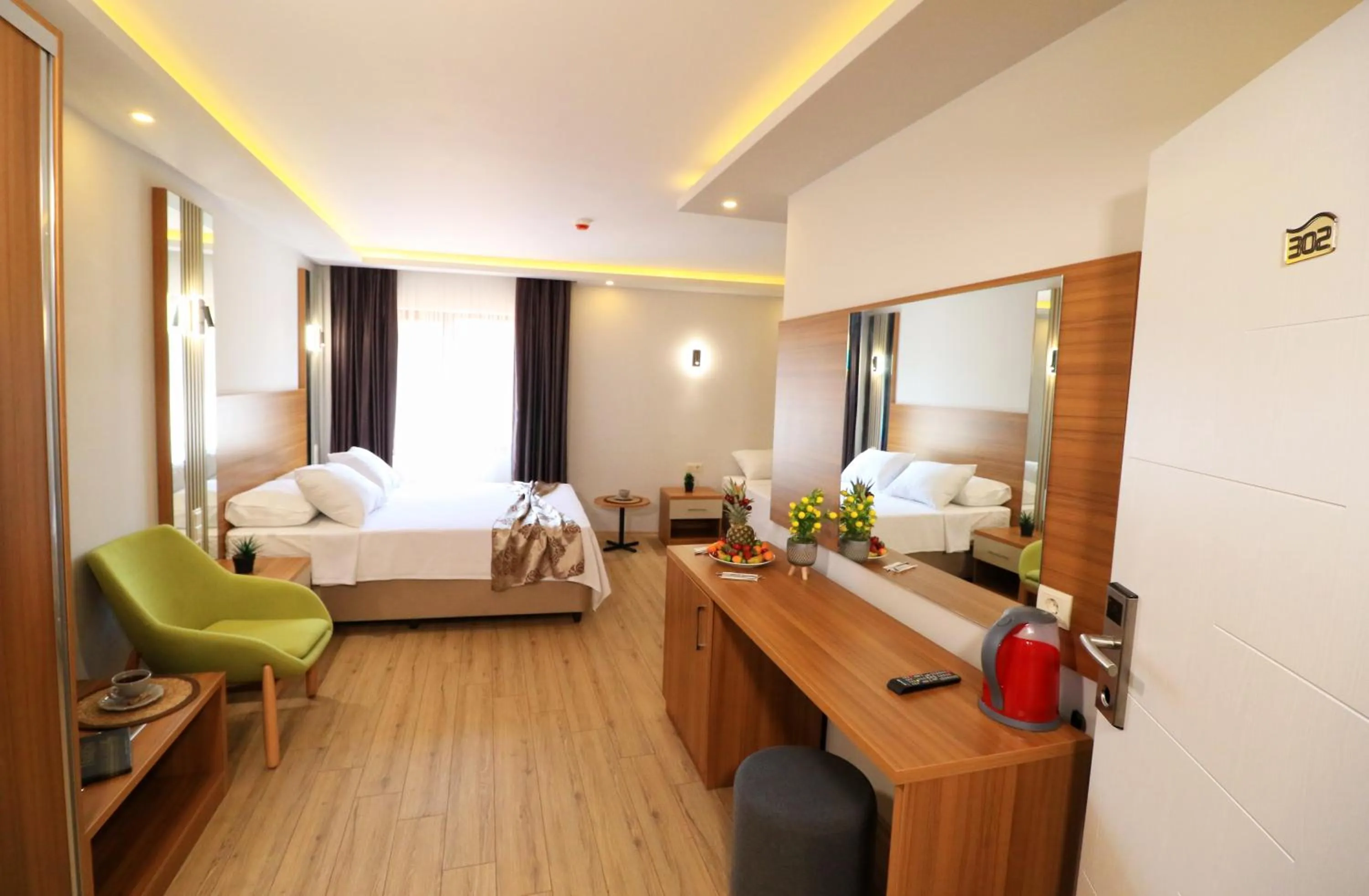 Bedroom in ALMIRCAN HOTEL