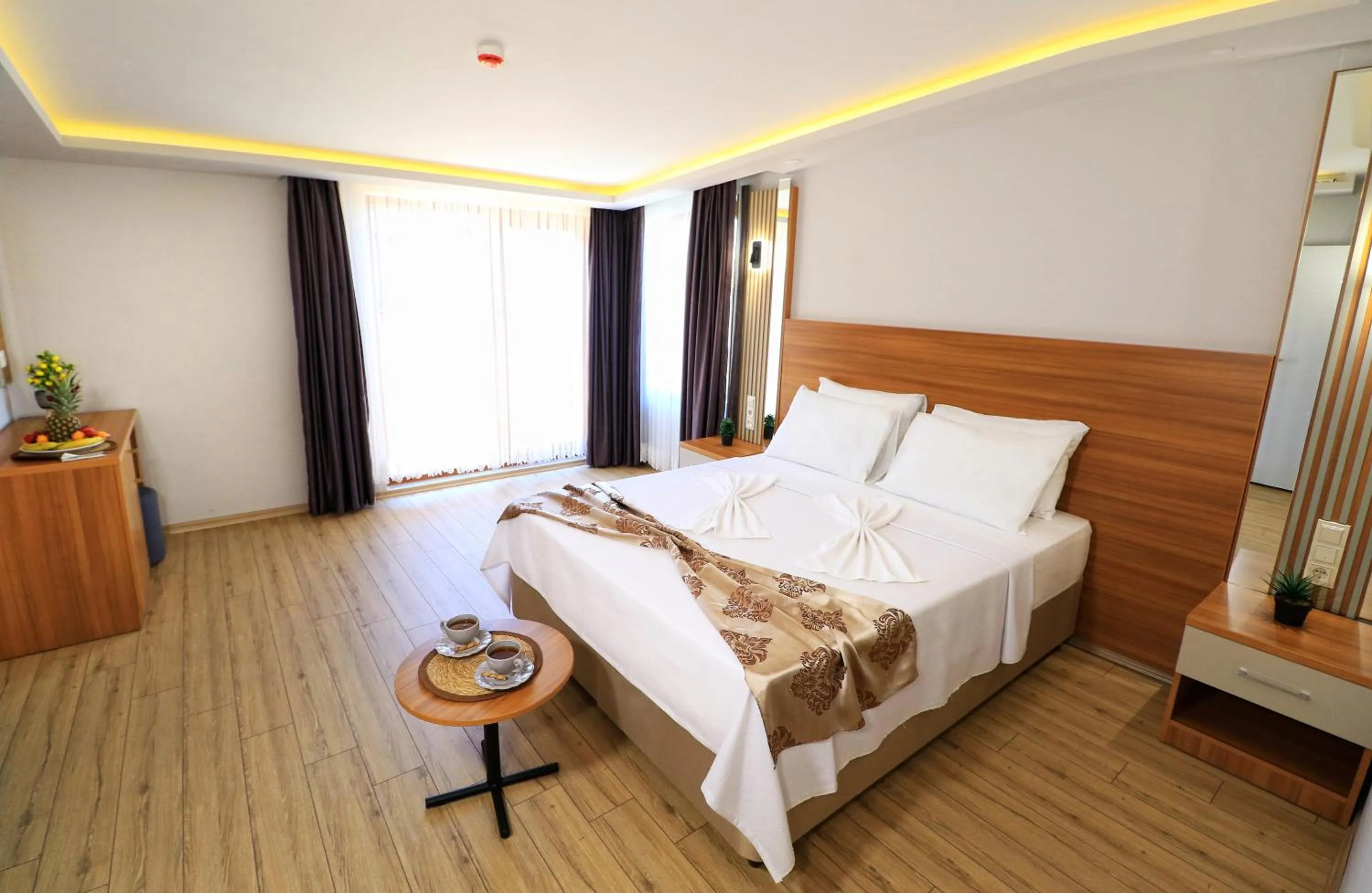 Bedroom in ALMIRCAN HOTEL