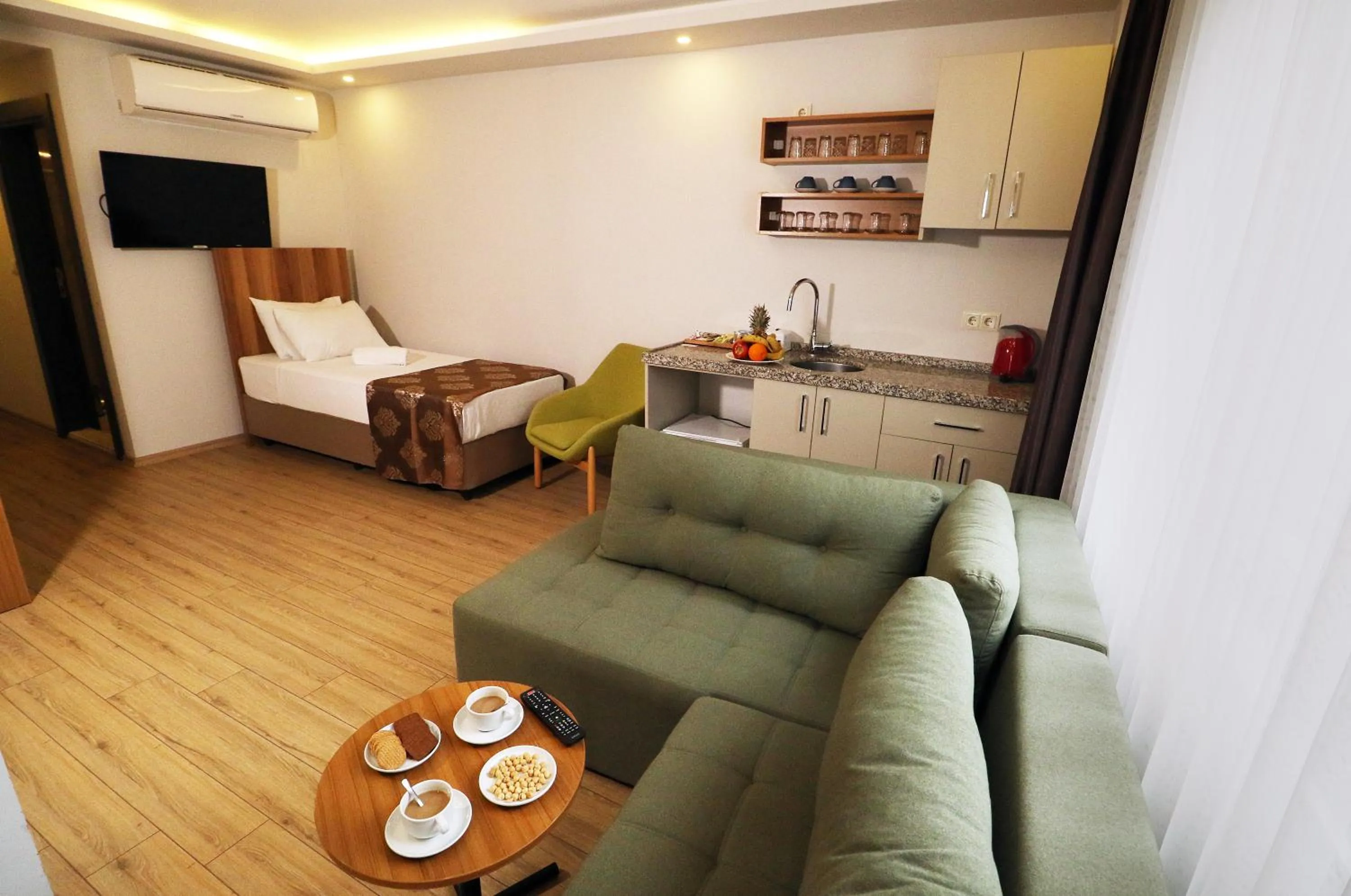 Bedroom in ALMIRCAN HOTEL