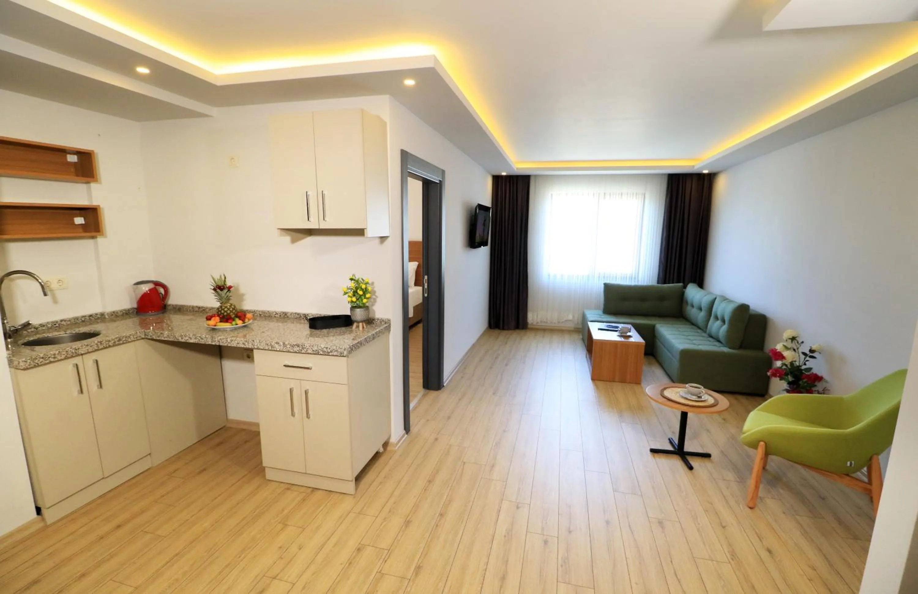 Living room in ALMIRCAN HOTEL