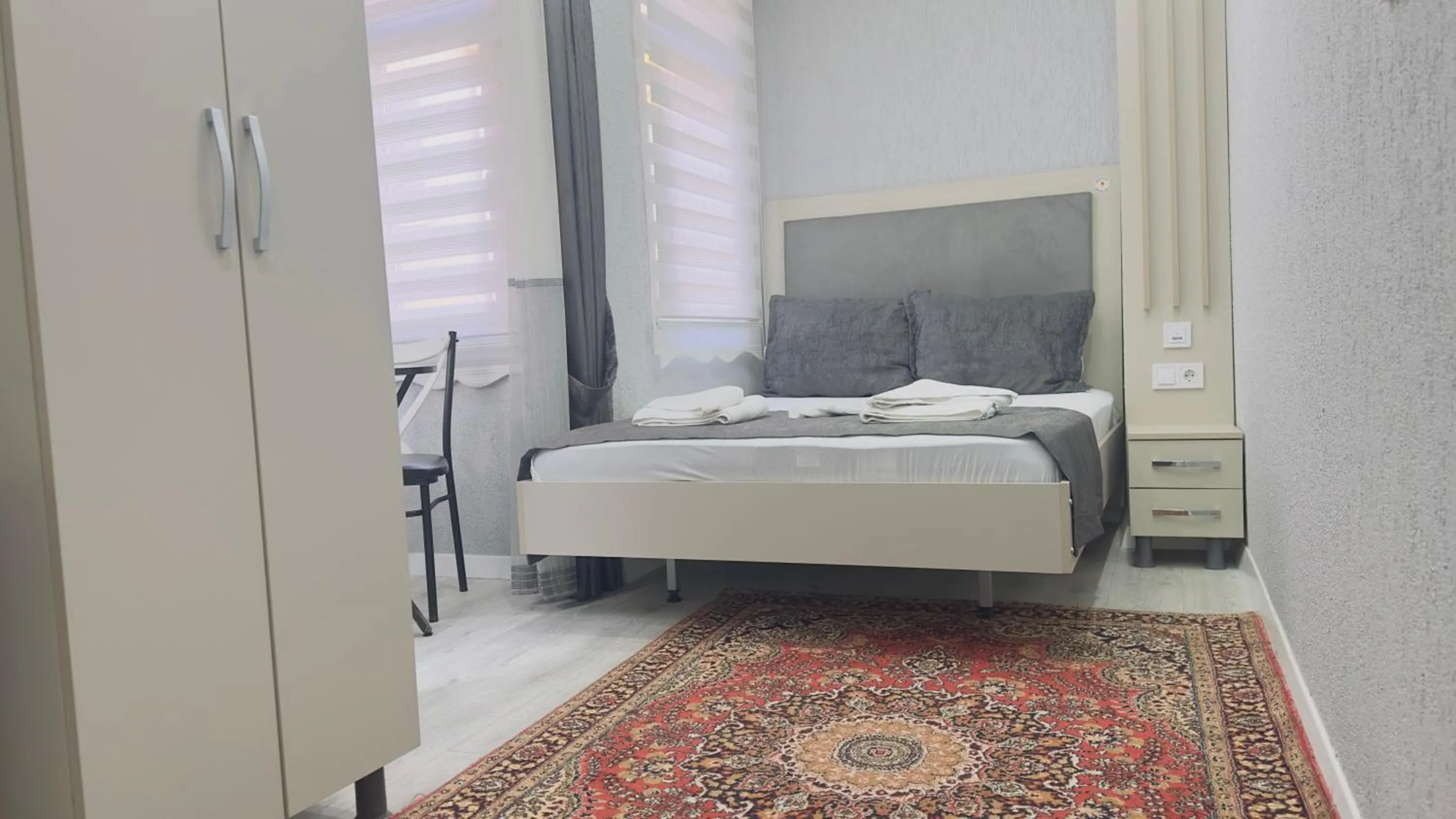 Photo of the whole room, Bed in La Mer Old City Hotel