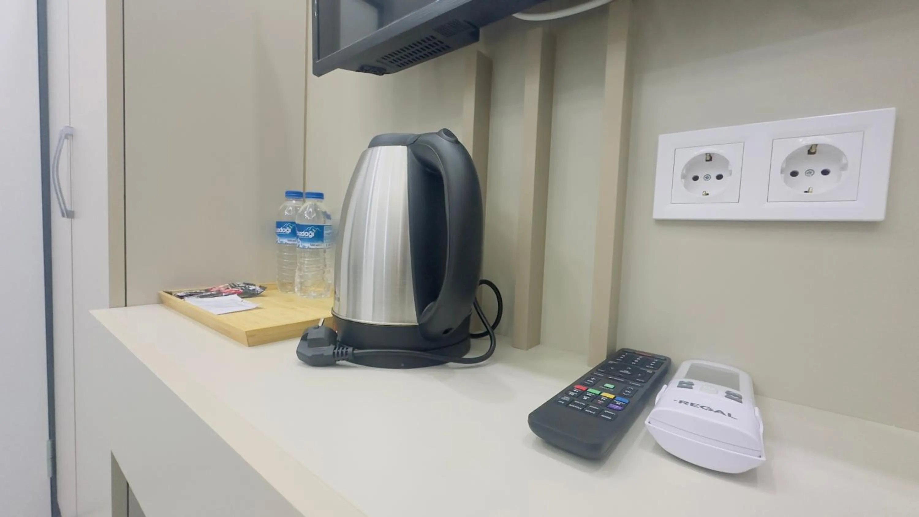 TV and multimedia in La Mer Old City Hotel