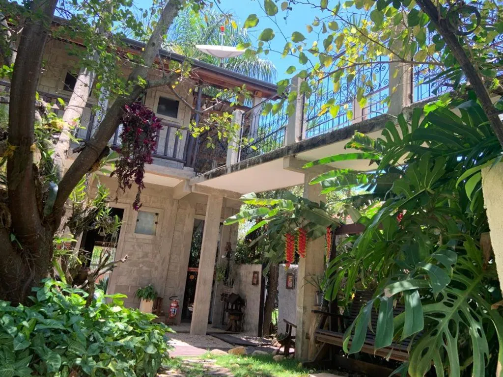 Property building in Pousada Rota dos Pássaros