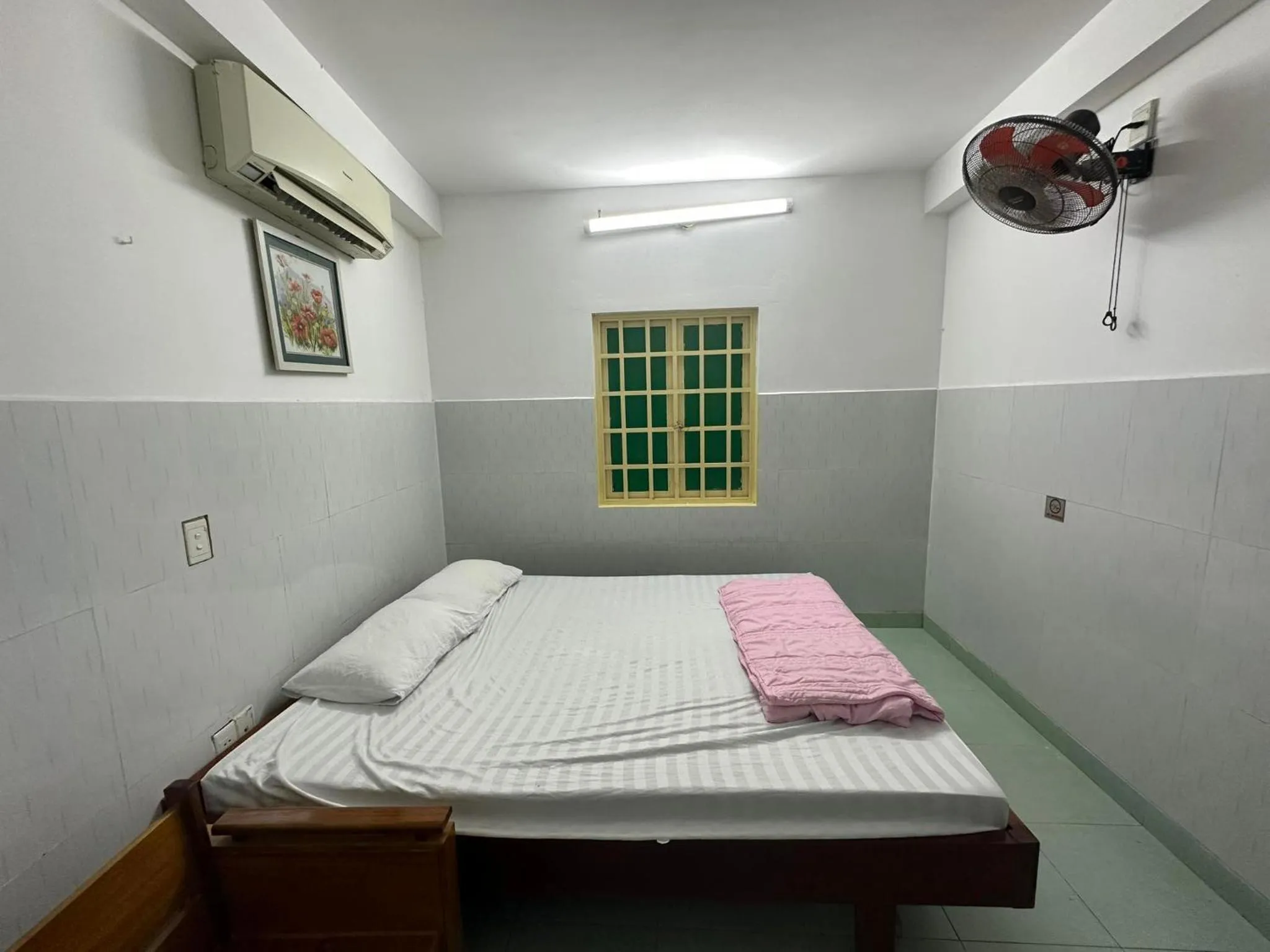 Bedroom, Bed in OYO 1182 An Binh Motel