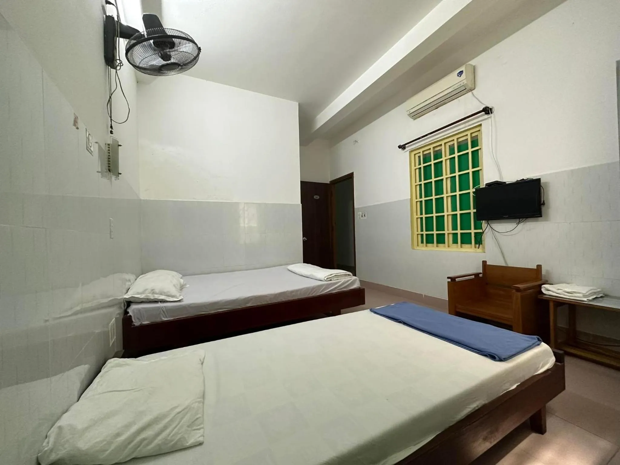 Bedroom, Bed in OYO 1182 An Binh Motel