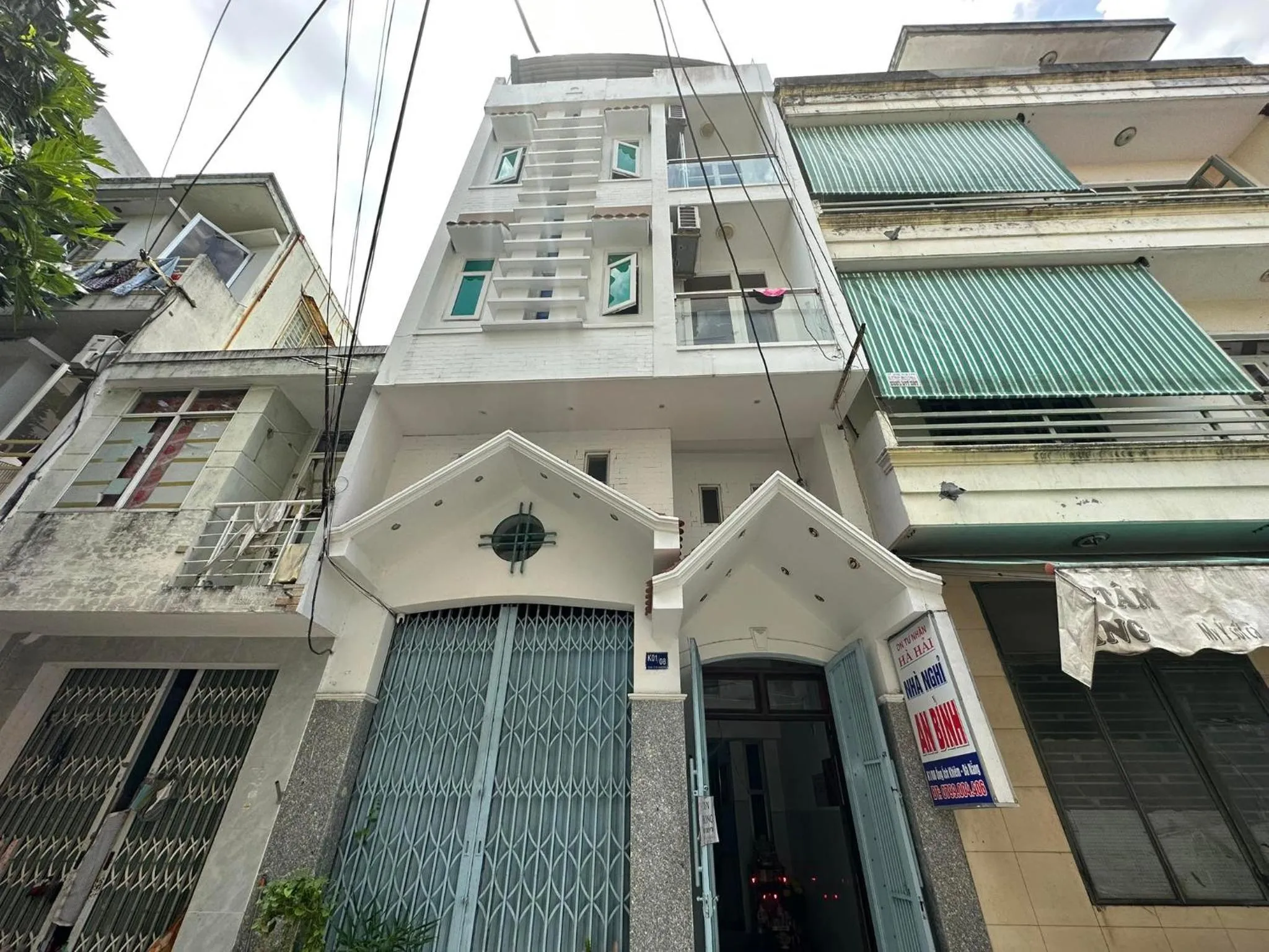 Facade/entrance in OYO 1182 An Binh Motel