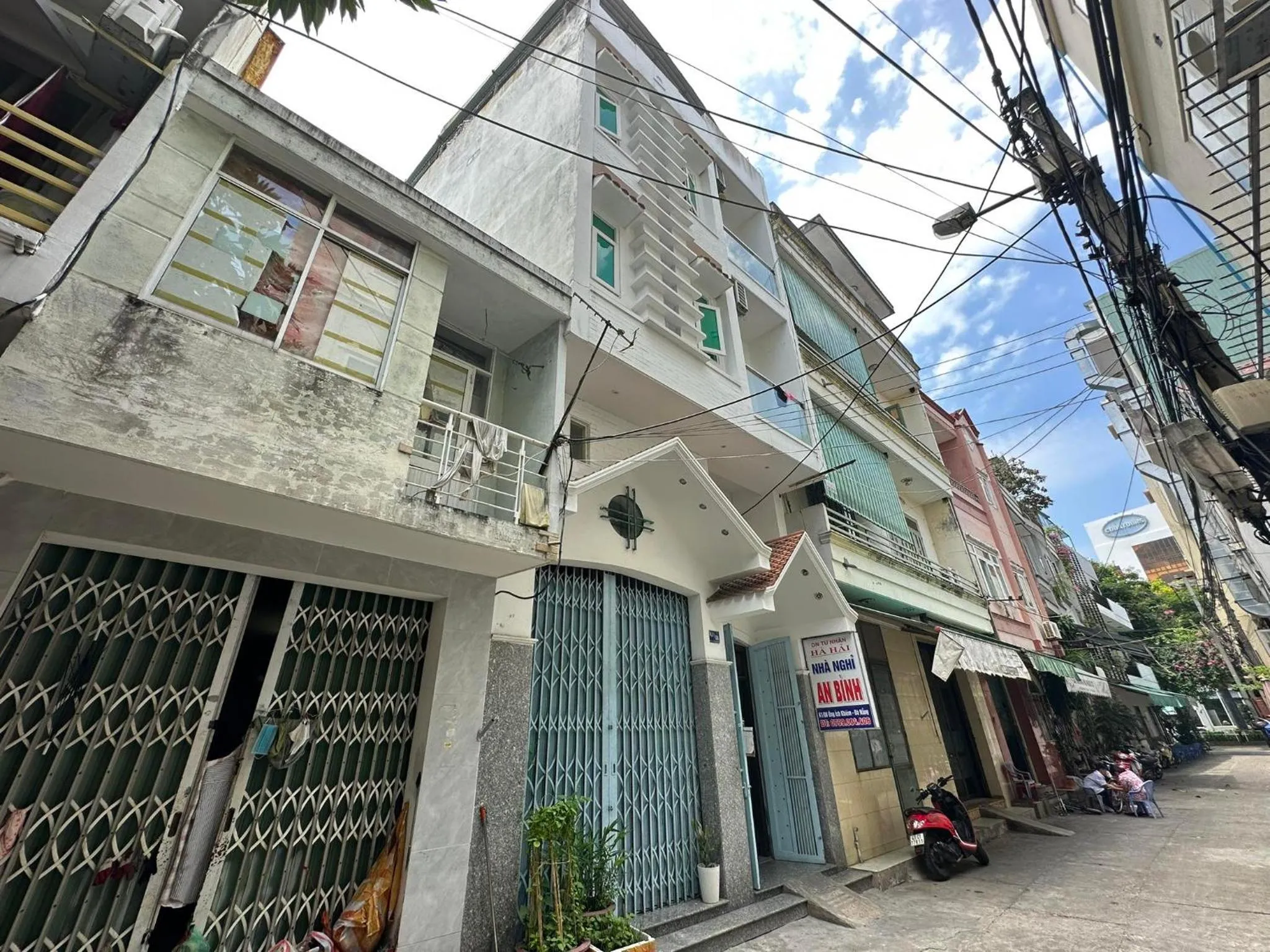 Facade/entrance in OYO 1182 An Binh Motel