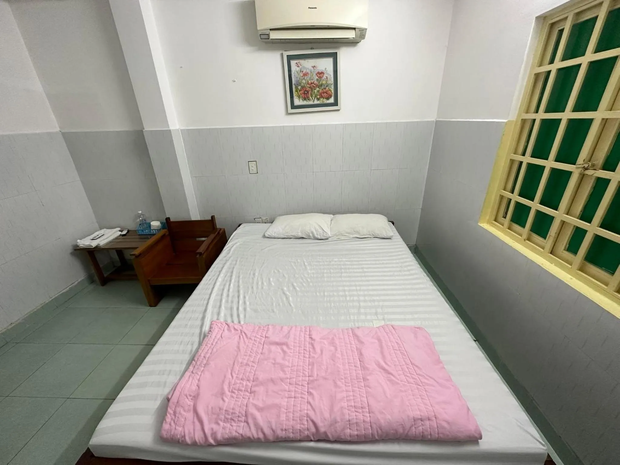 Bedroom, Bed in OYO 1182 An Binh Motel