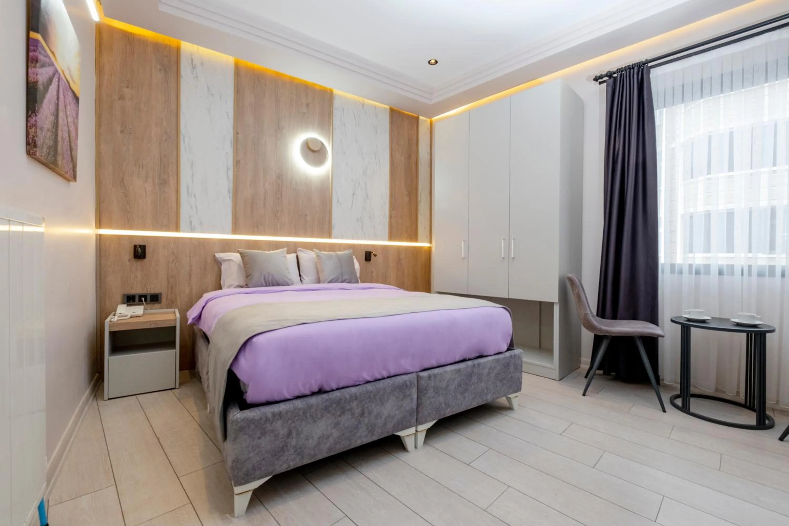 Bed in Lavender Airport Hotel