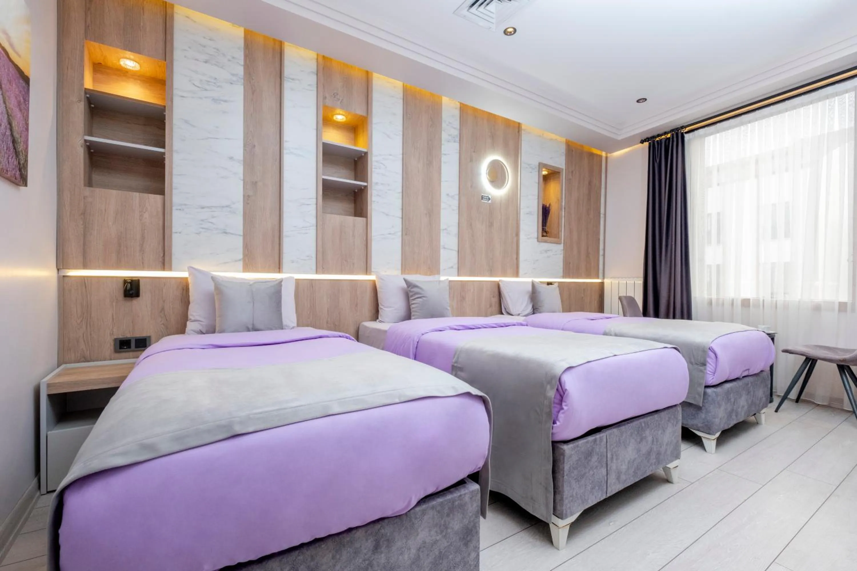 Bed in Lavender Airport Hotel