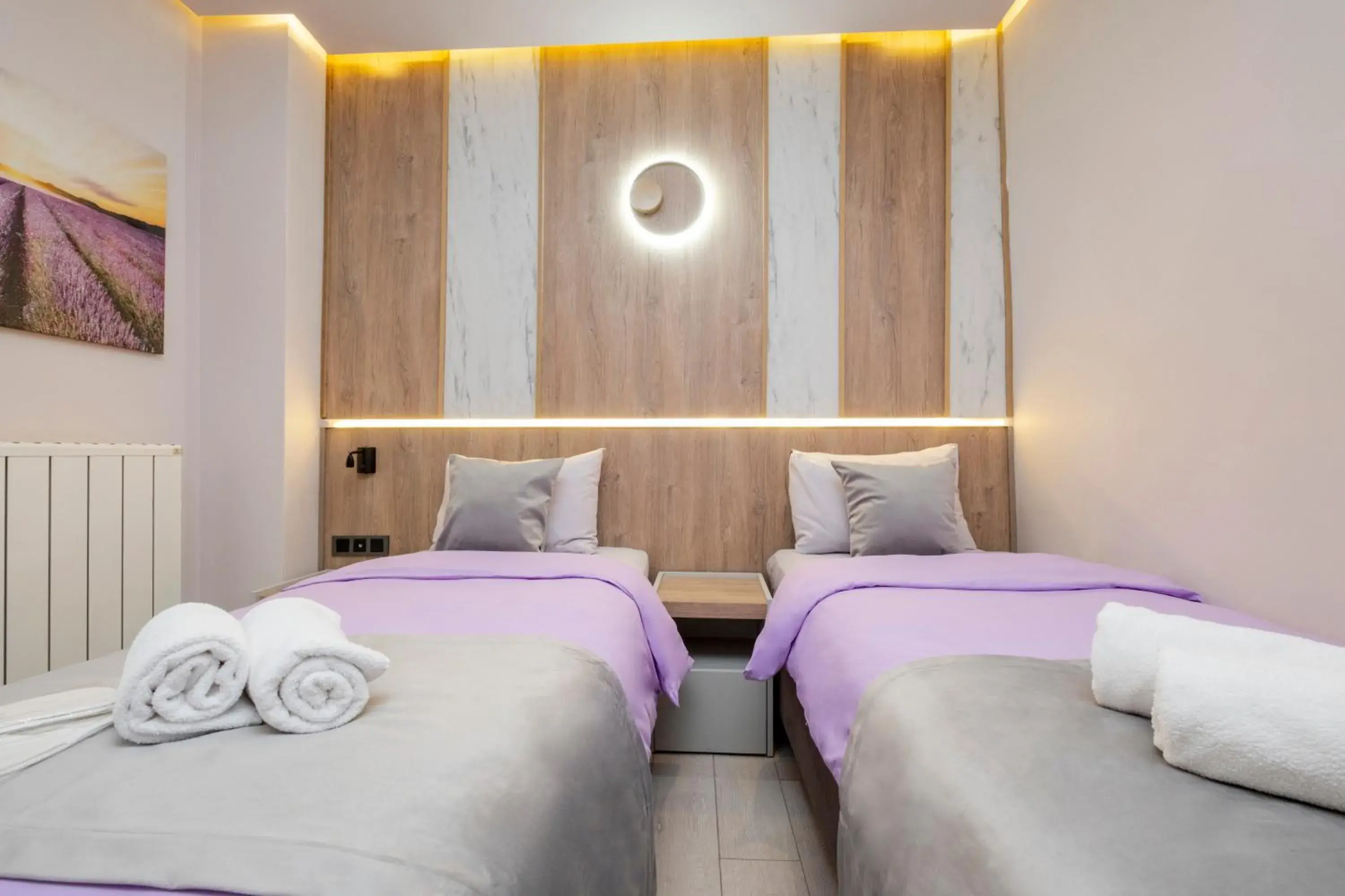 Budget Twin Room in Lavender Airport Hotel Budget Twin Room in Lavender Airport Hotel