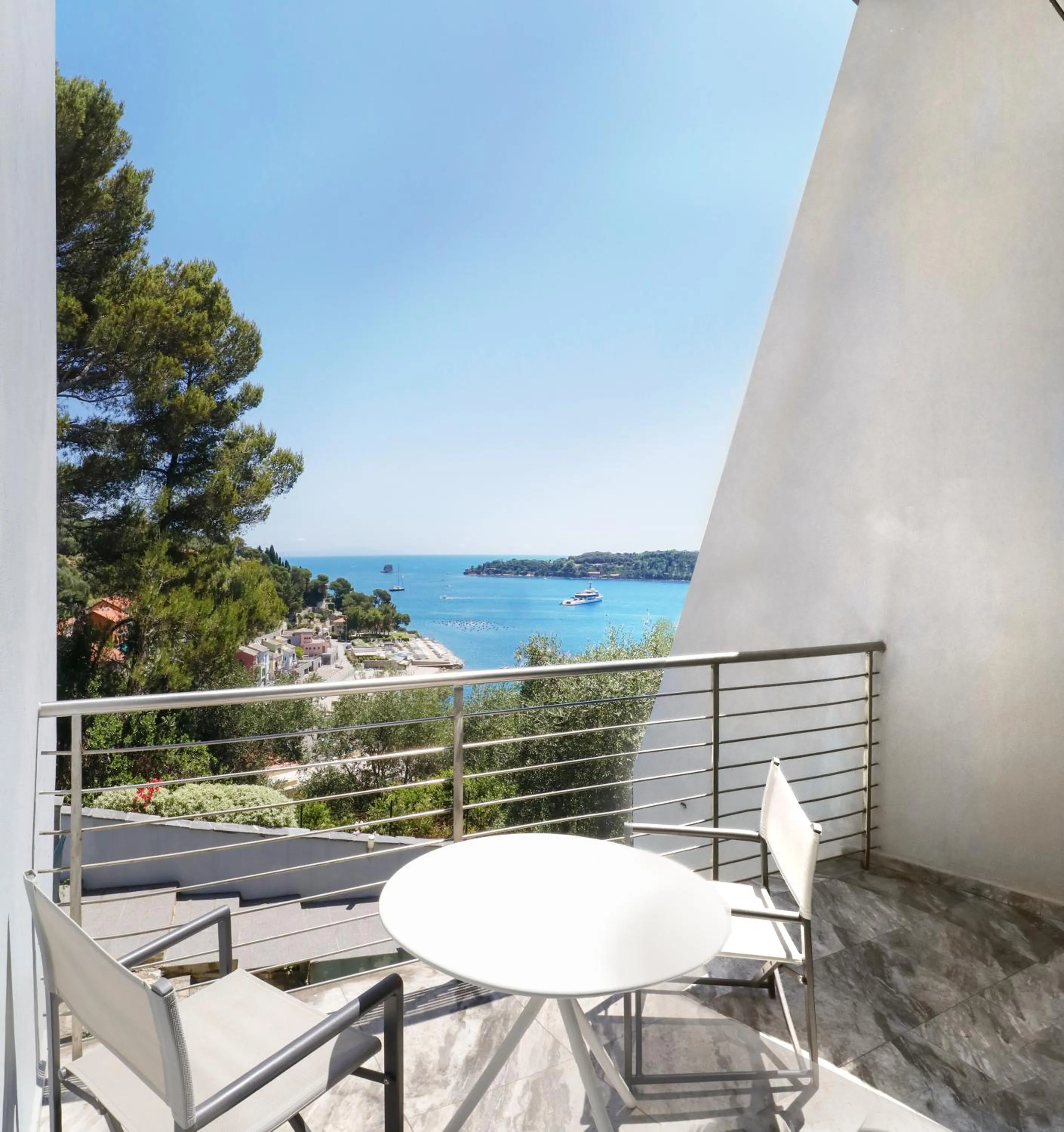 Bedroom in Cristallo Park Hotel