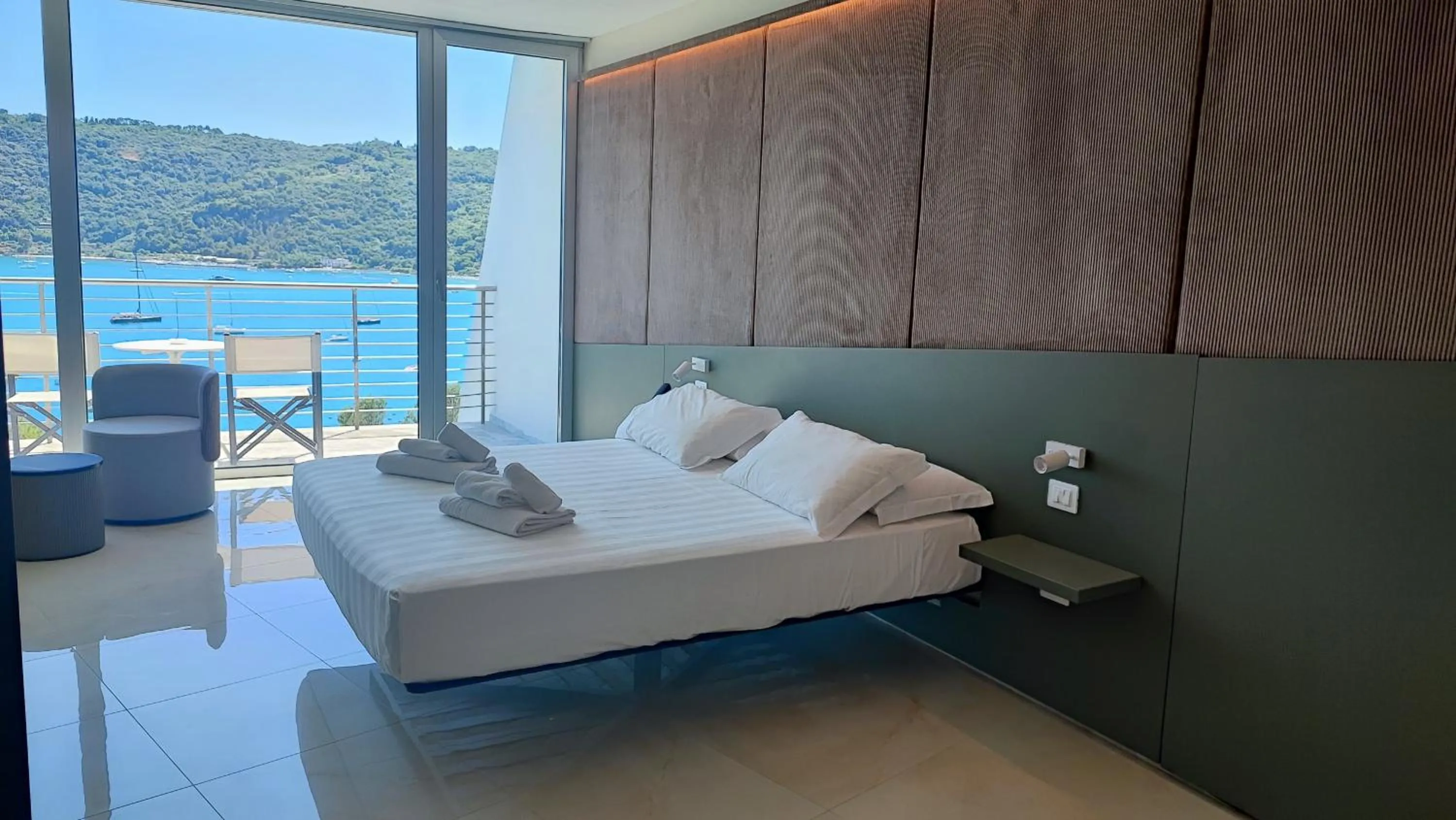 Bedroom, Bed in Cristallo Park Hotel