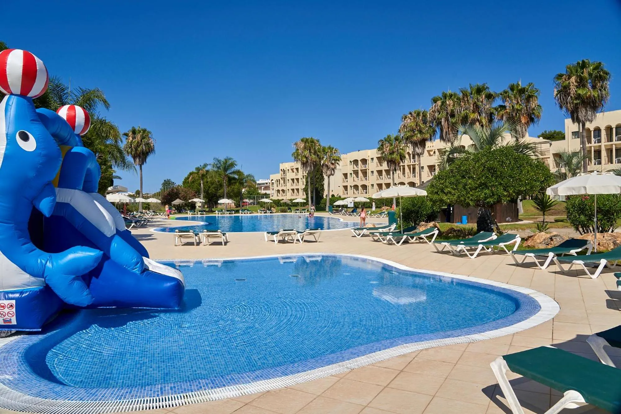 Swimming pool in The Navigator - Palm Oasis Alvor - All Inclusive