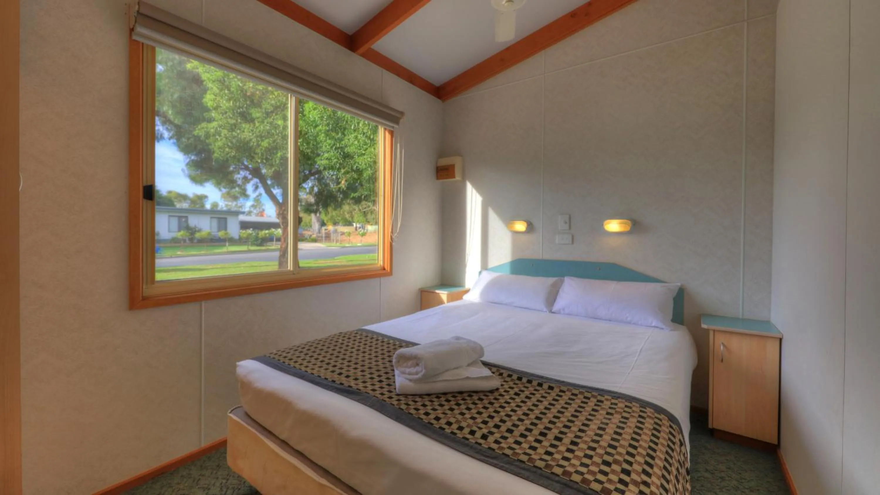 Bed in Yarrawonga Holiday Park